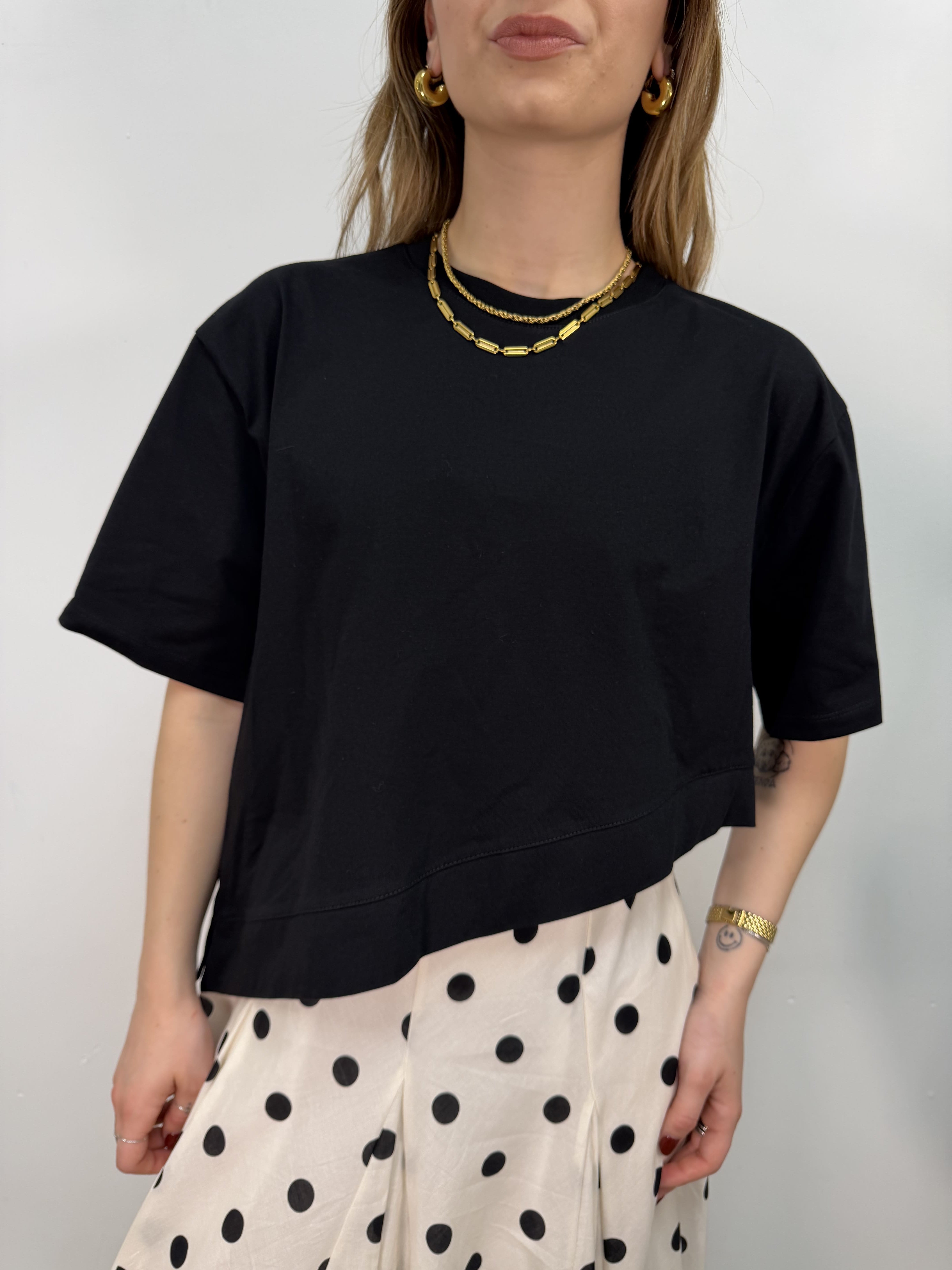 T-Shirt girocollo taglio trasversale VICOLO