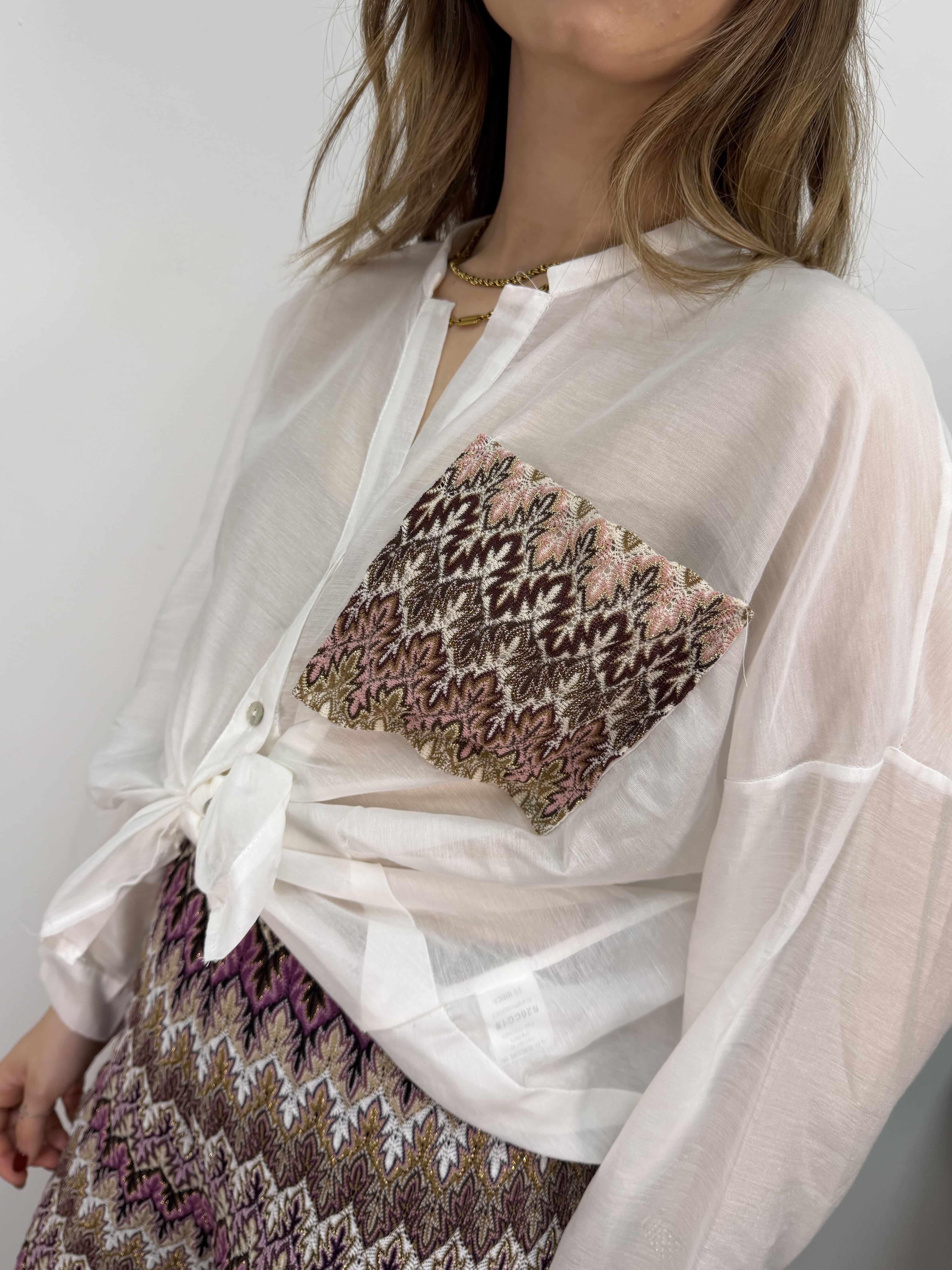 Camicia in mussola con taschino motivo zig zag Tensione In