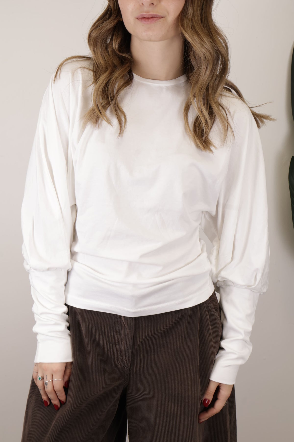 T-shirt avvitata con maniche a pipistrello Tensione In