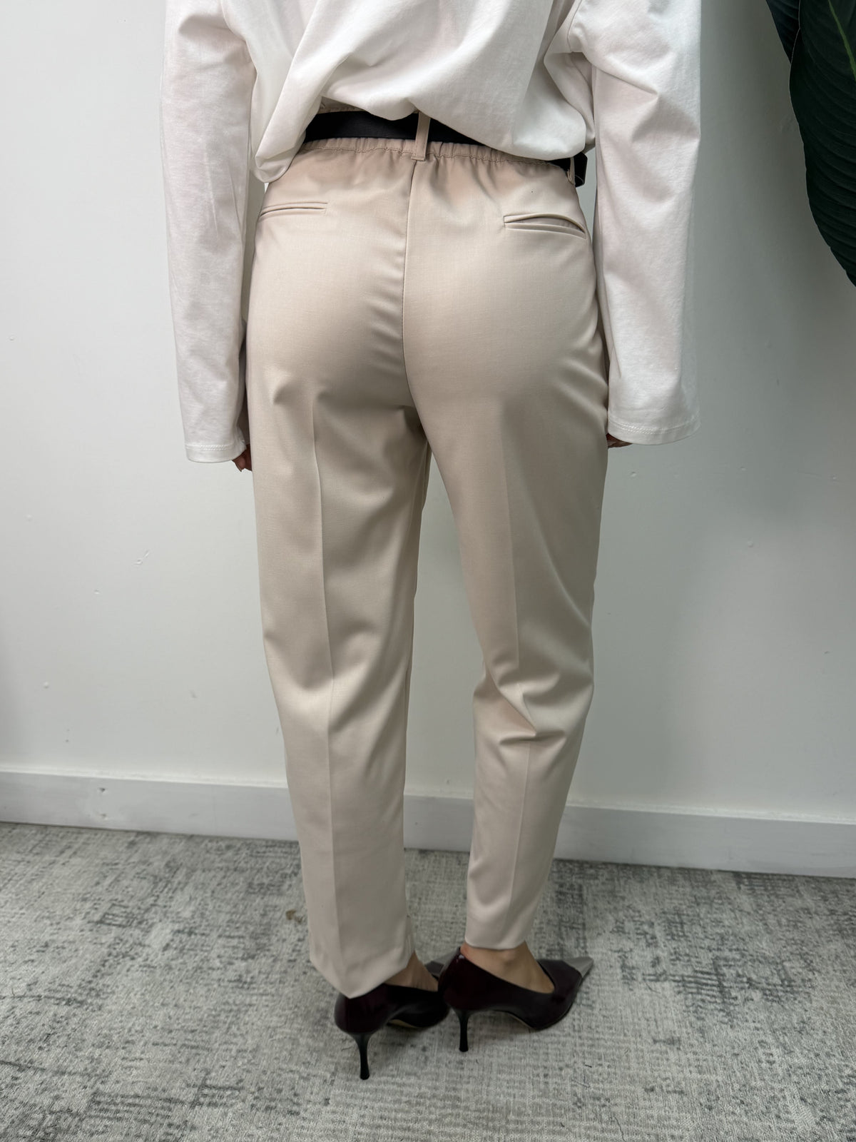 Pantalone sigaretta con pinces Dixie