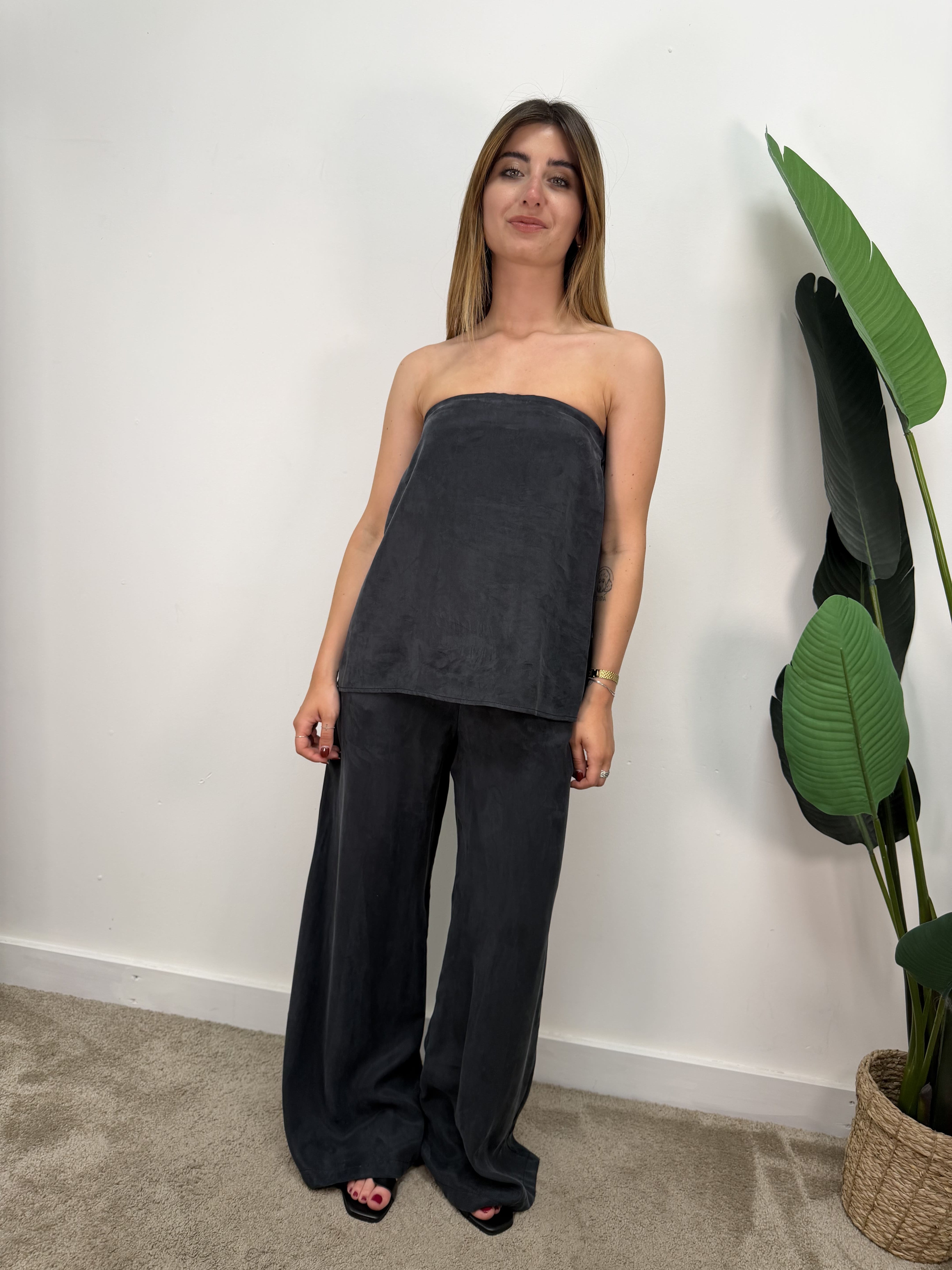 Coordinato top a fascia e pantalone Tensione In