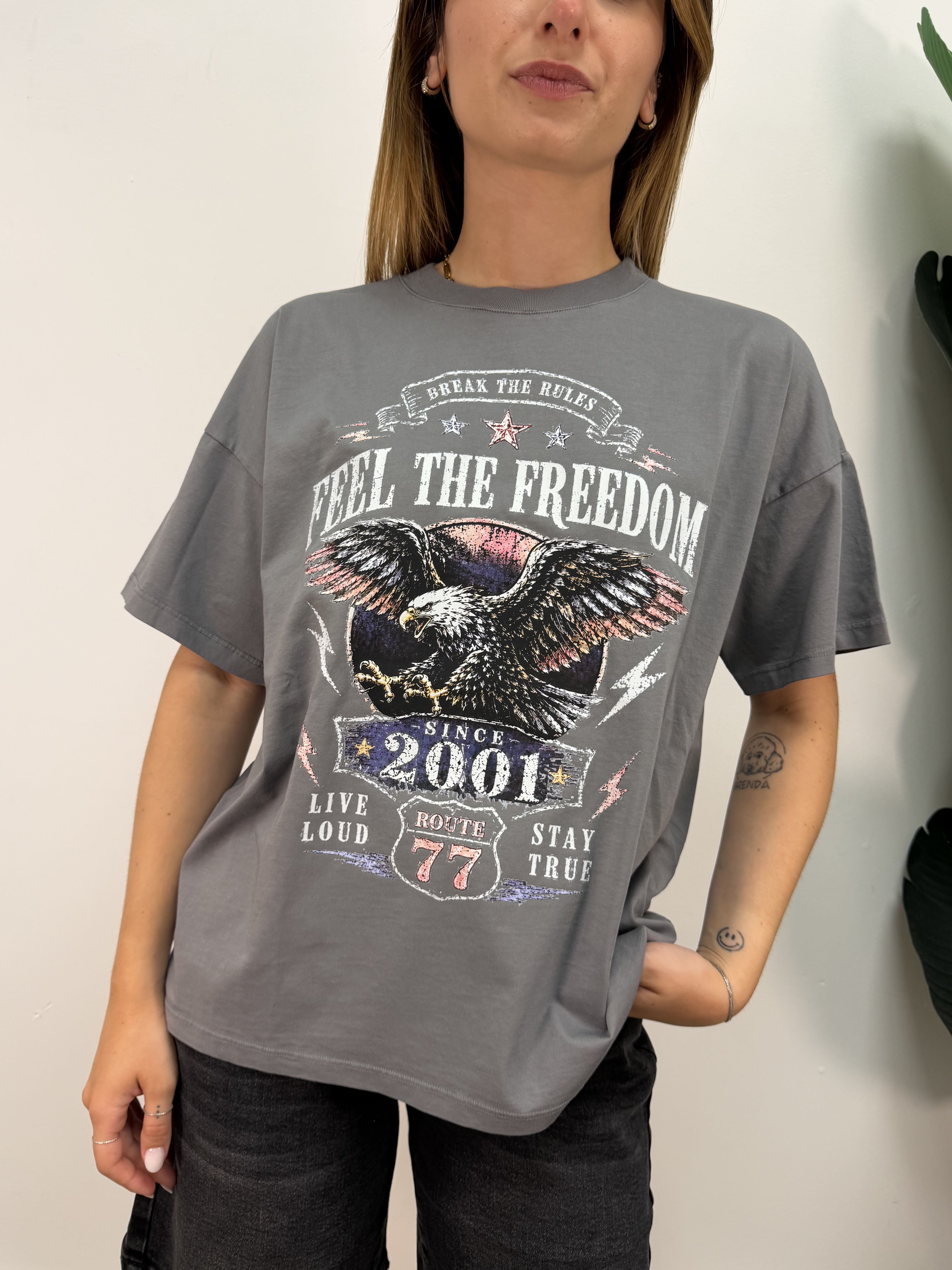 T-shirt stampa "Feel the Freedom" VICOLO