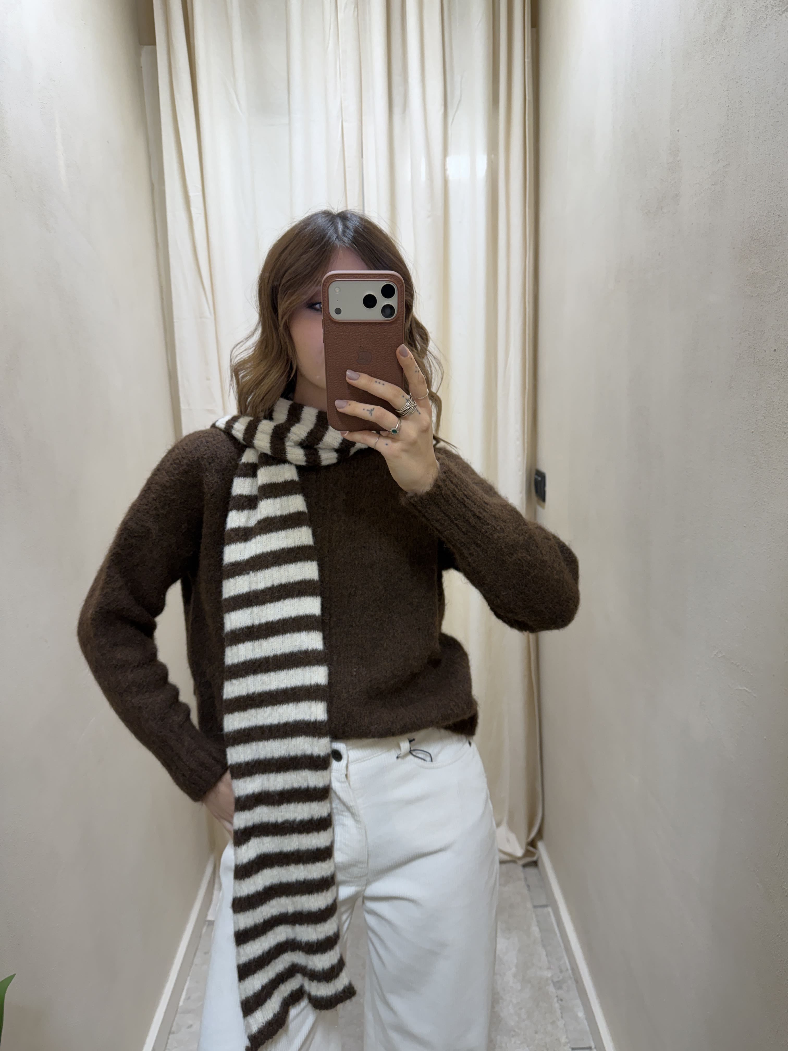 Maglione girocollo con sciarpa rigata Tensione In