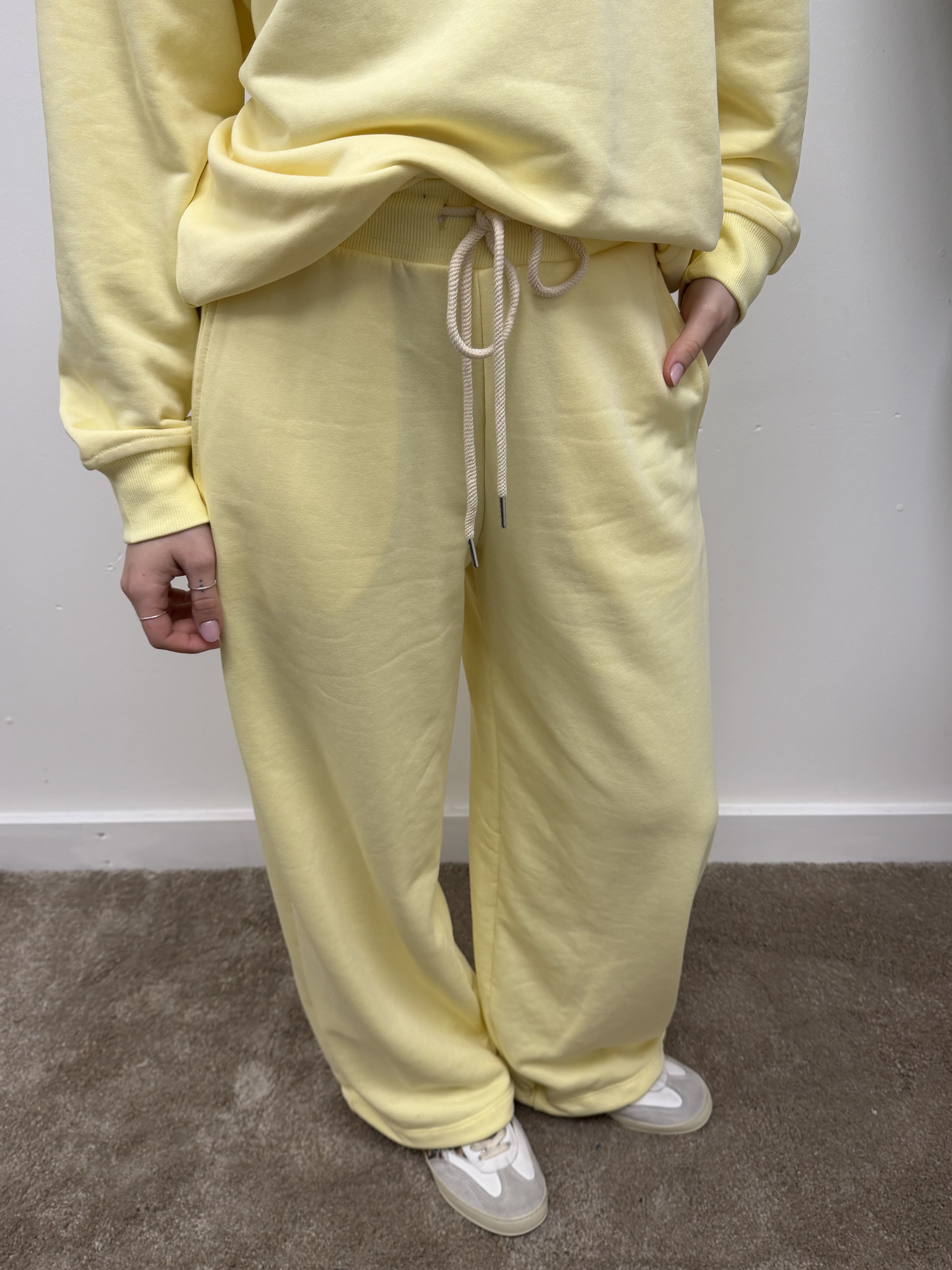 Tuta in felpa garzata girocollo + pantalone gamba dritta Susy Mix