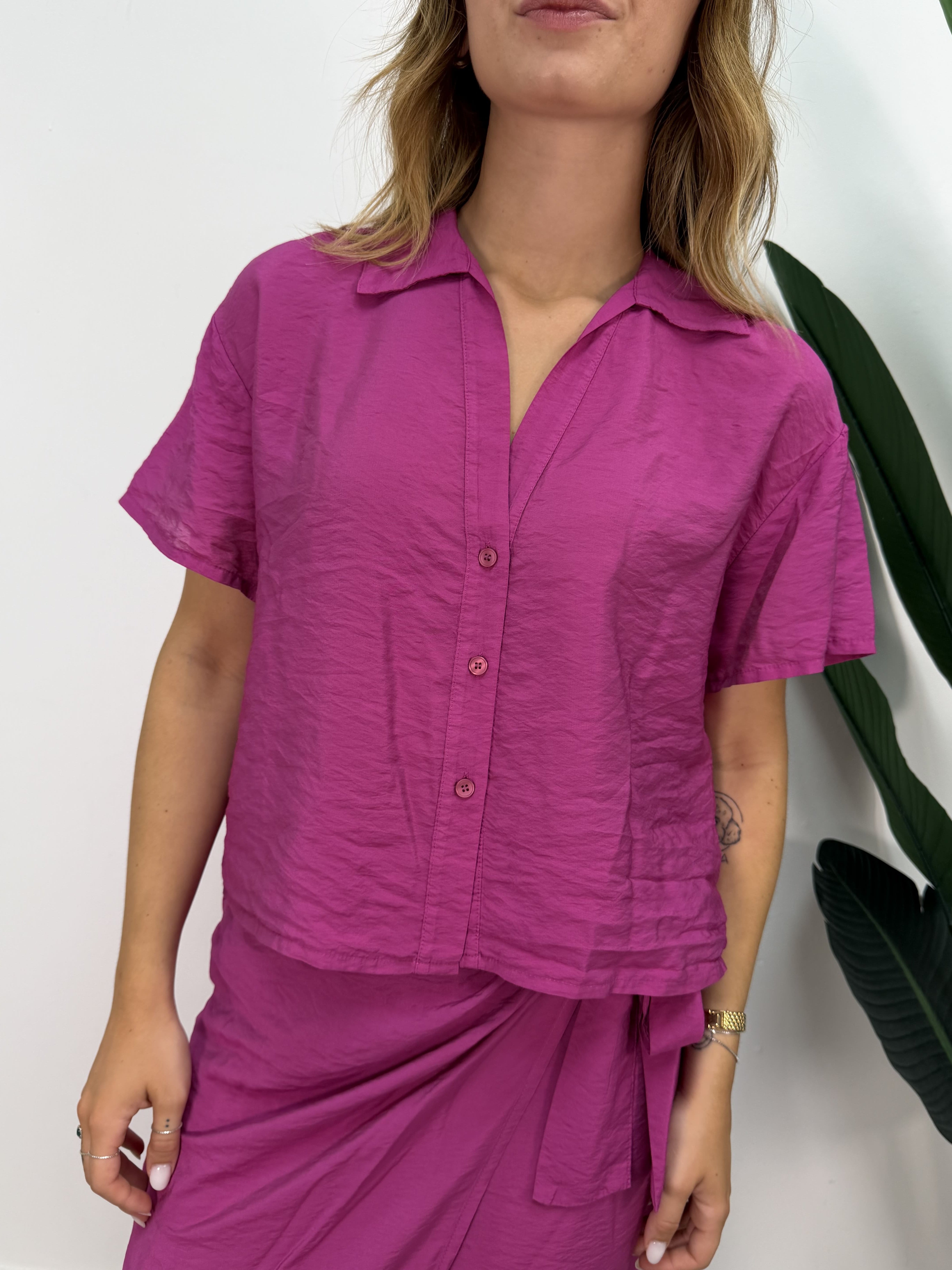 Camicia mezza manica scollo V Tensione In