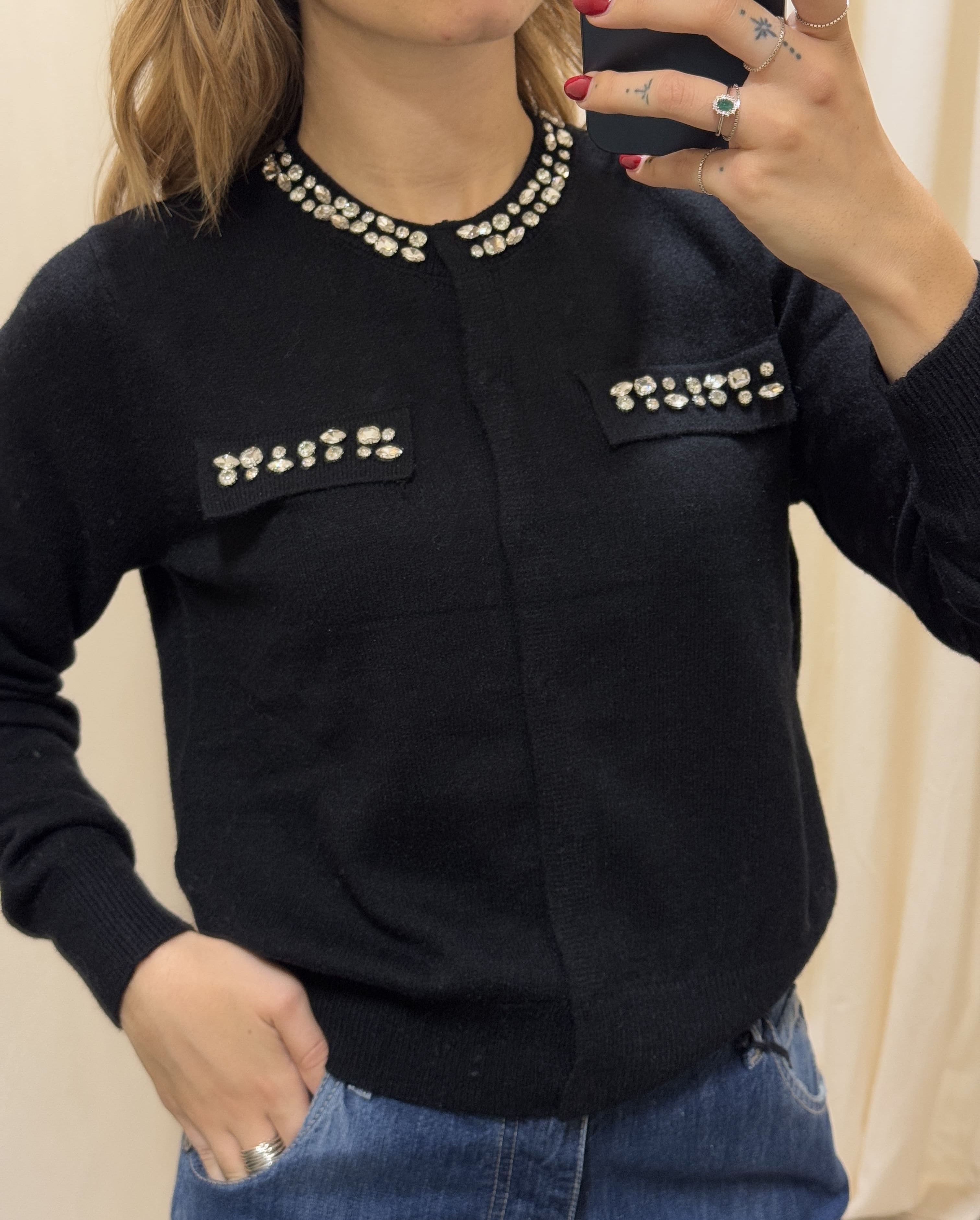 Maglione girocollo con cabochon MyD