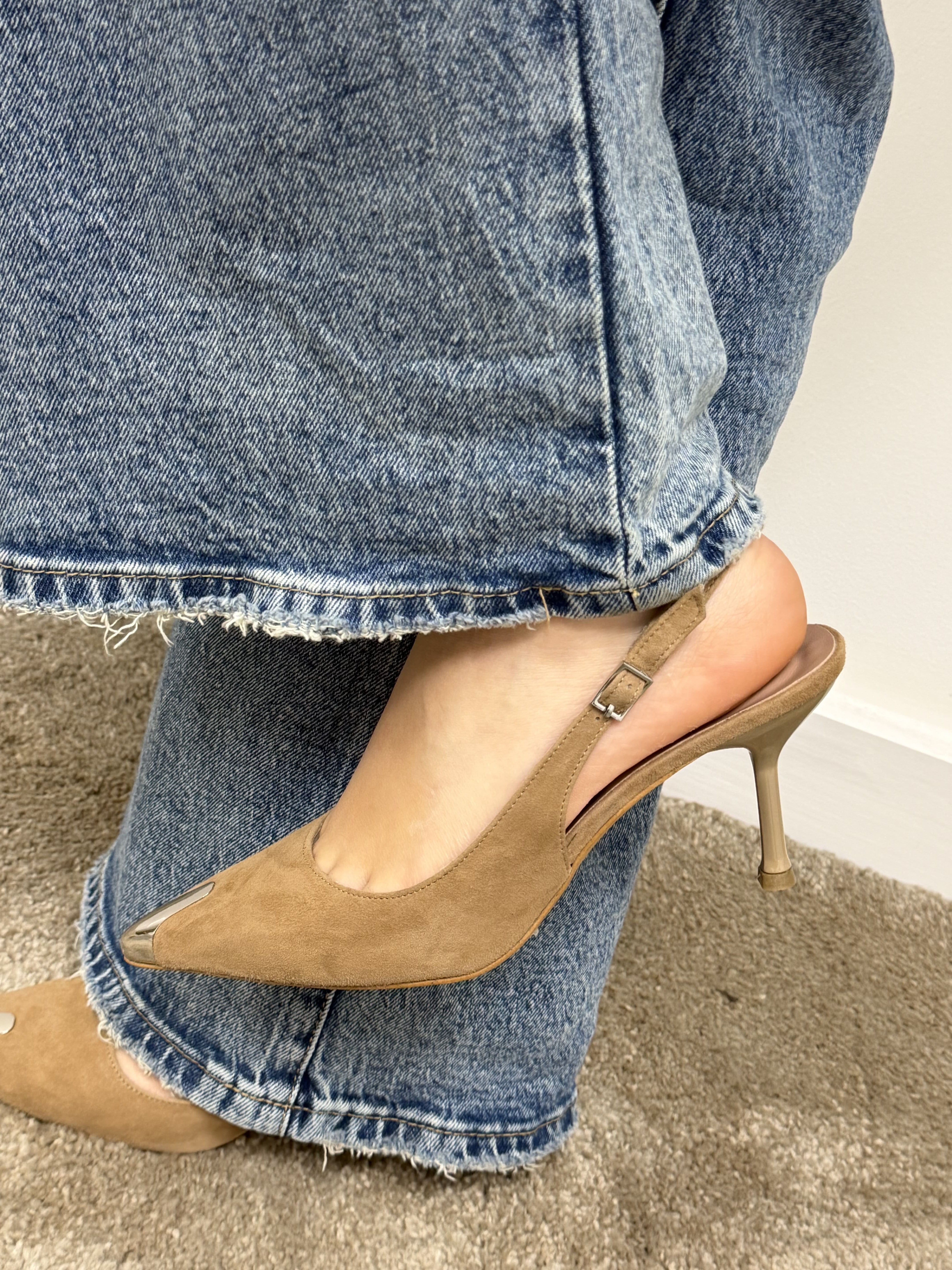 Slingback in camoscio punta metallo tacco 7 Divine Follie