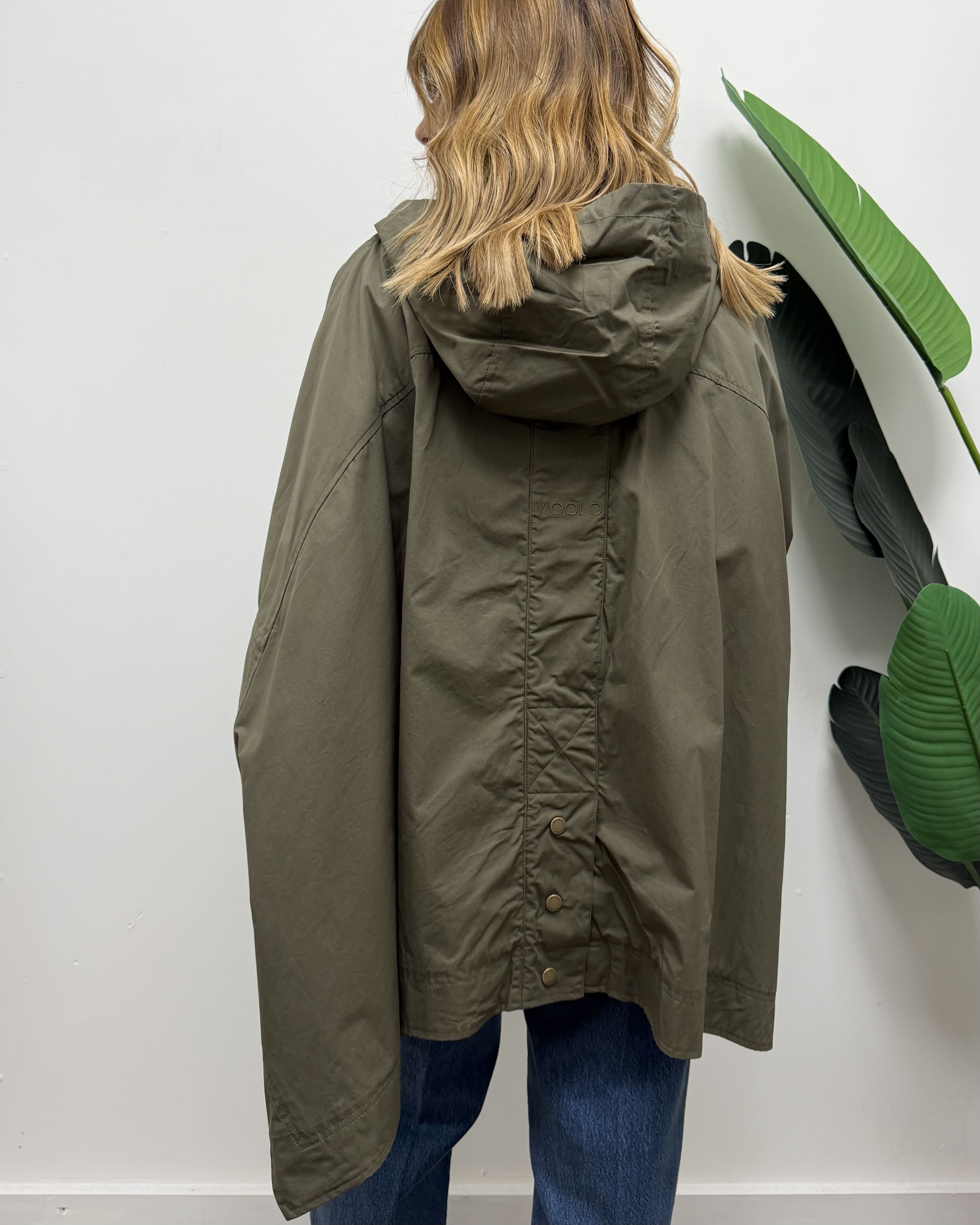 Cappa cerata con cappuccio VICOLO