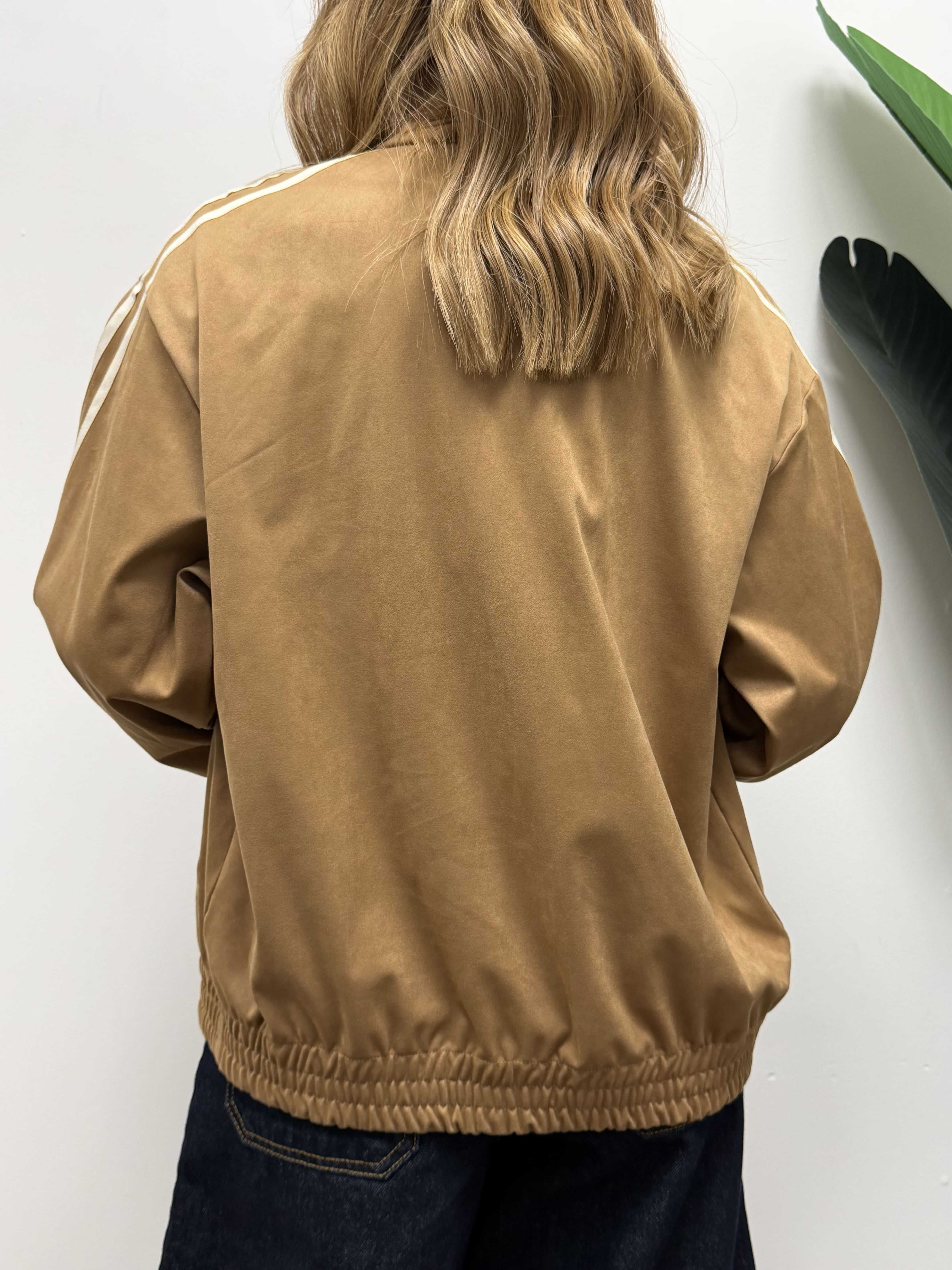 Giacchino in eco-dainetto con alamari Tensione In