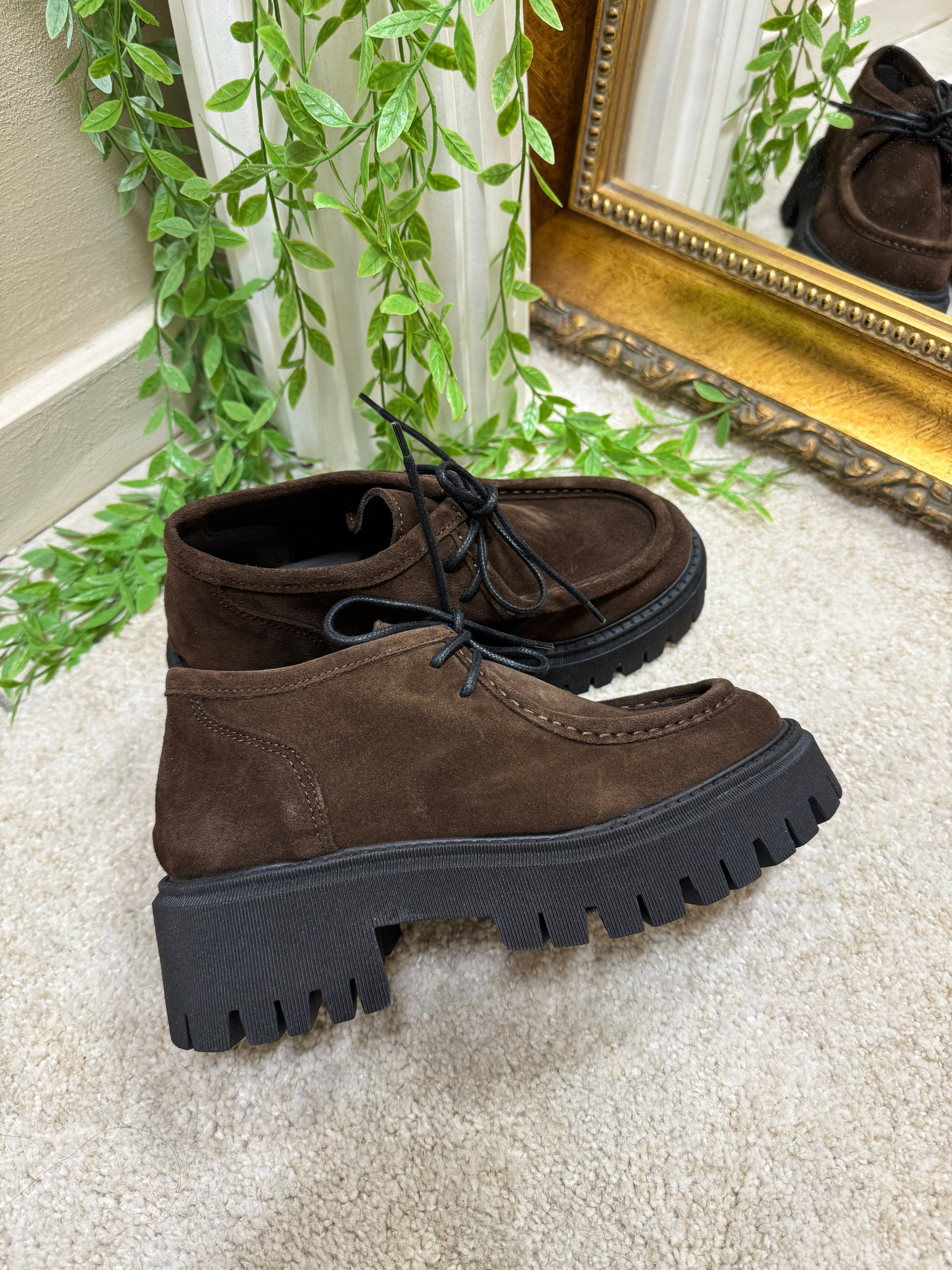 Mocassino con lacci fondo track Divine Follie
