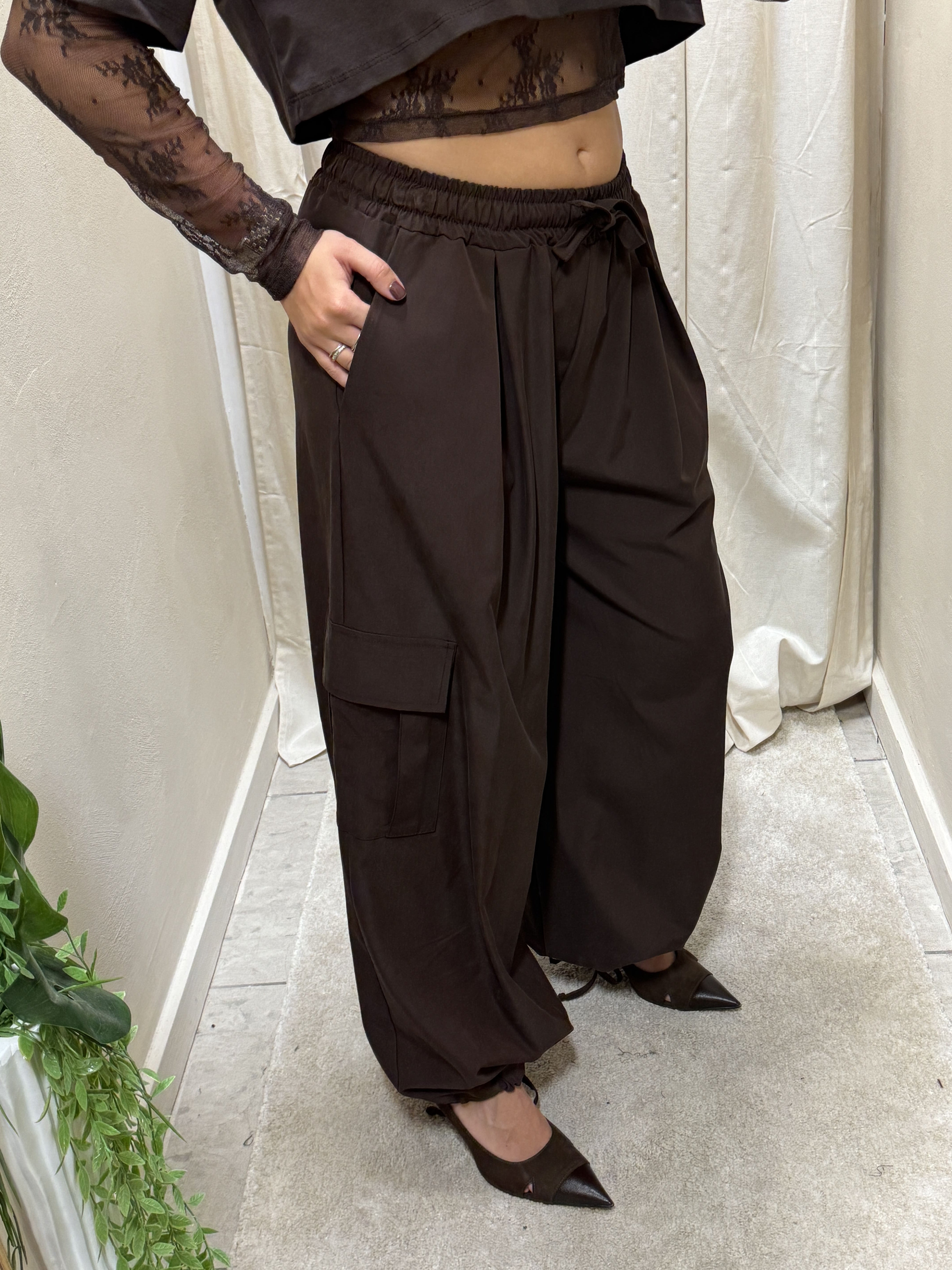 Pantalone cargo con coulisse sul fondo Susy Mix