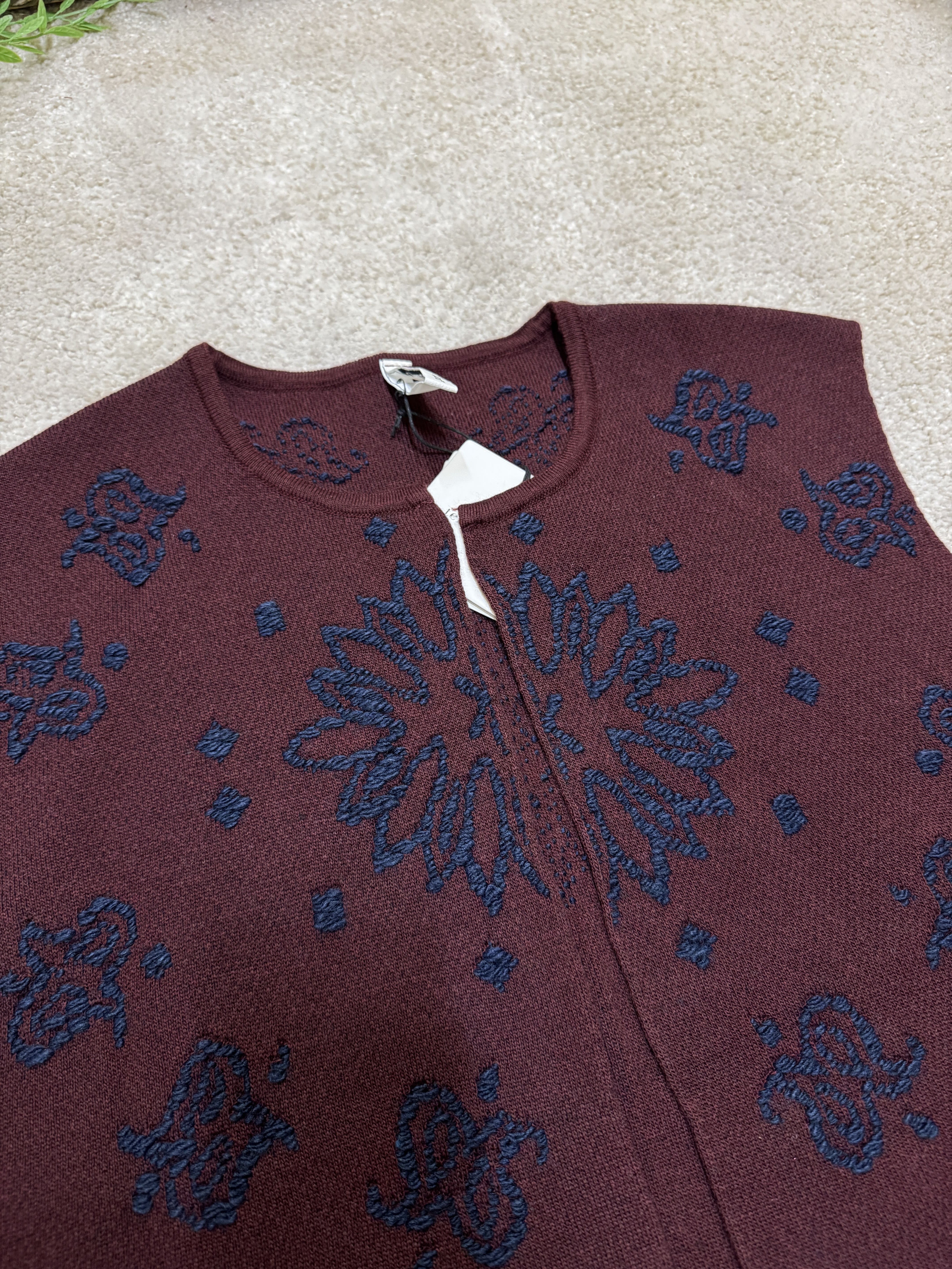 Gilet in maglia con ricami Tensione In