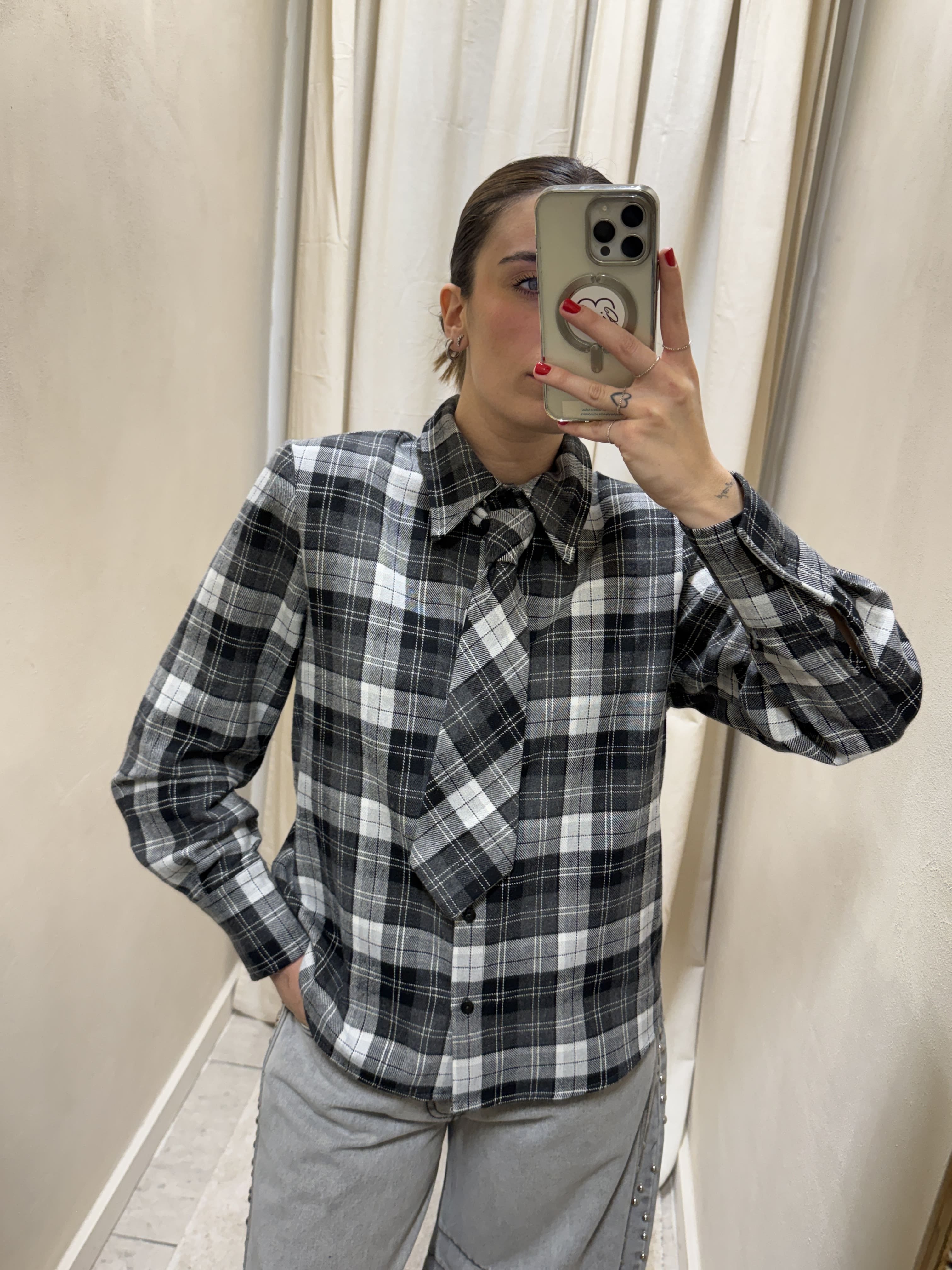 Camicia check in flanella con cravatta Tensione In