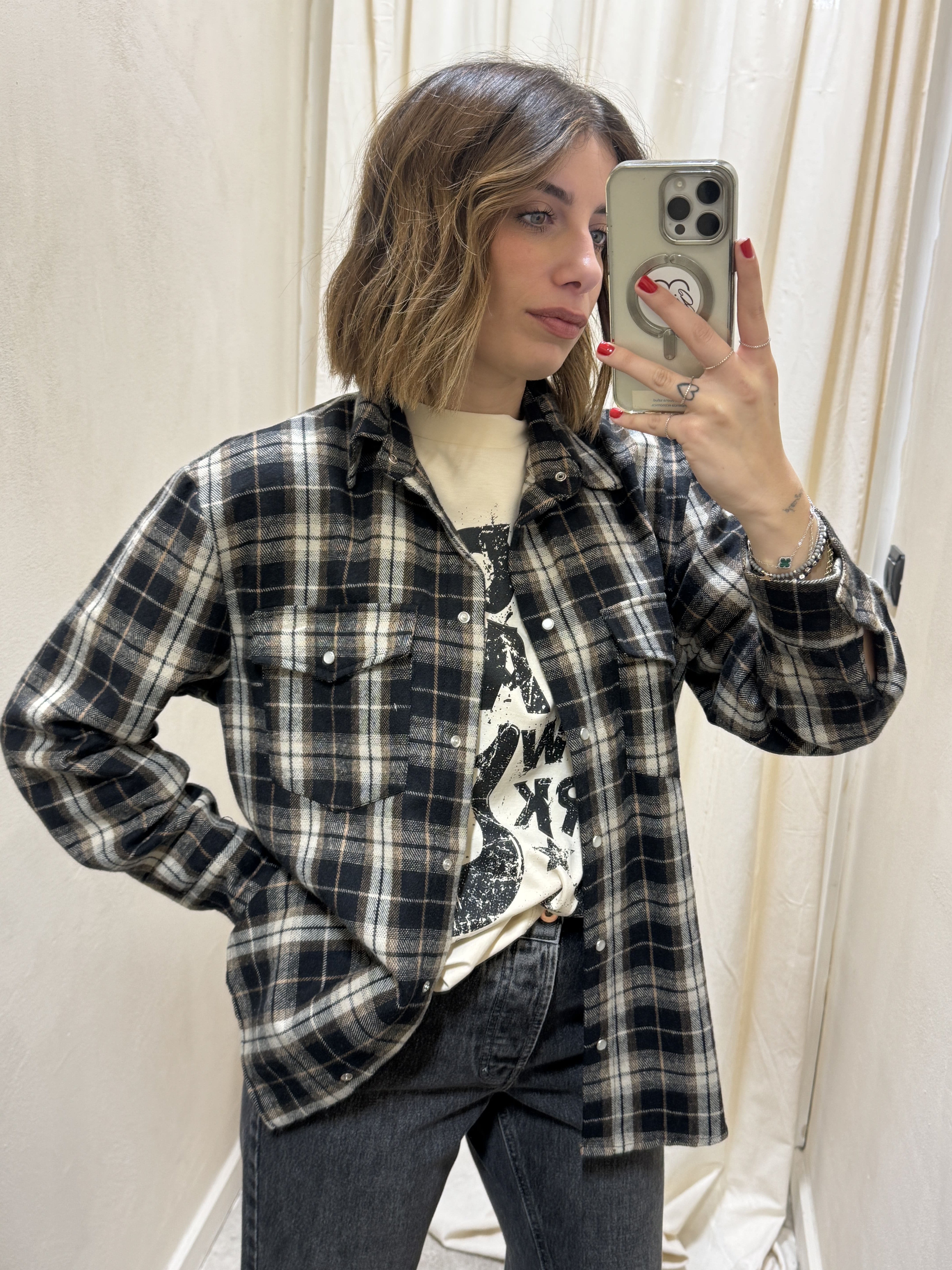 Camicia in flanella stampa check + t-shirt con stampa Tensione In