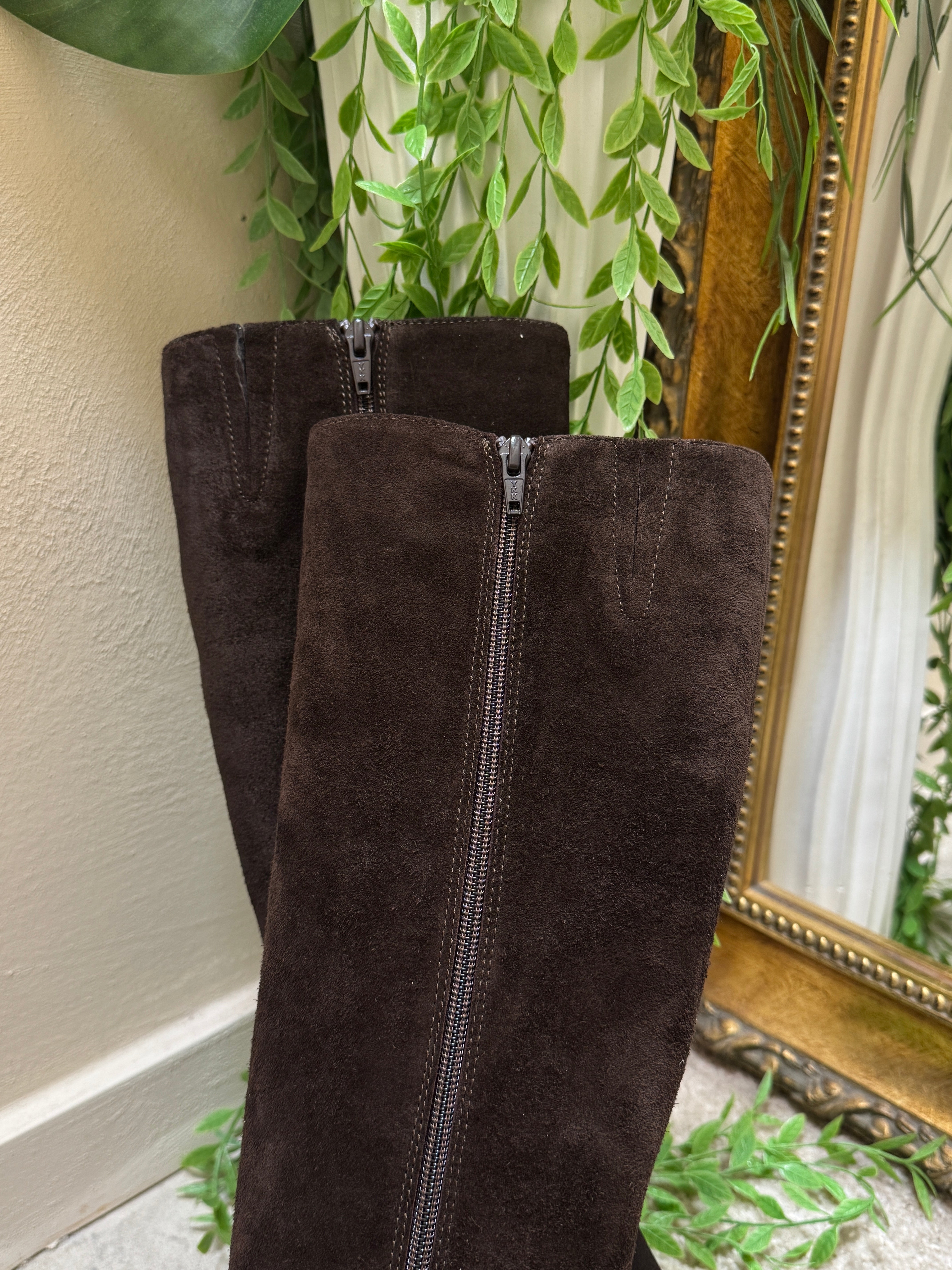 Stivale alto in pelle scamosciata Noa