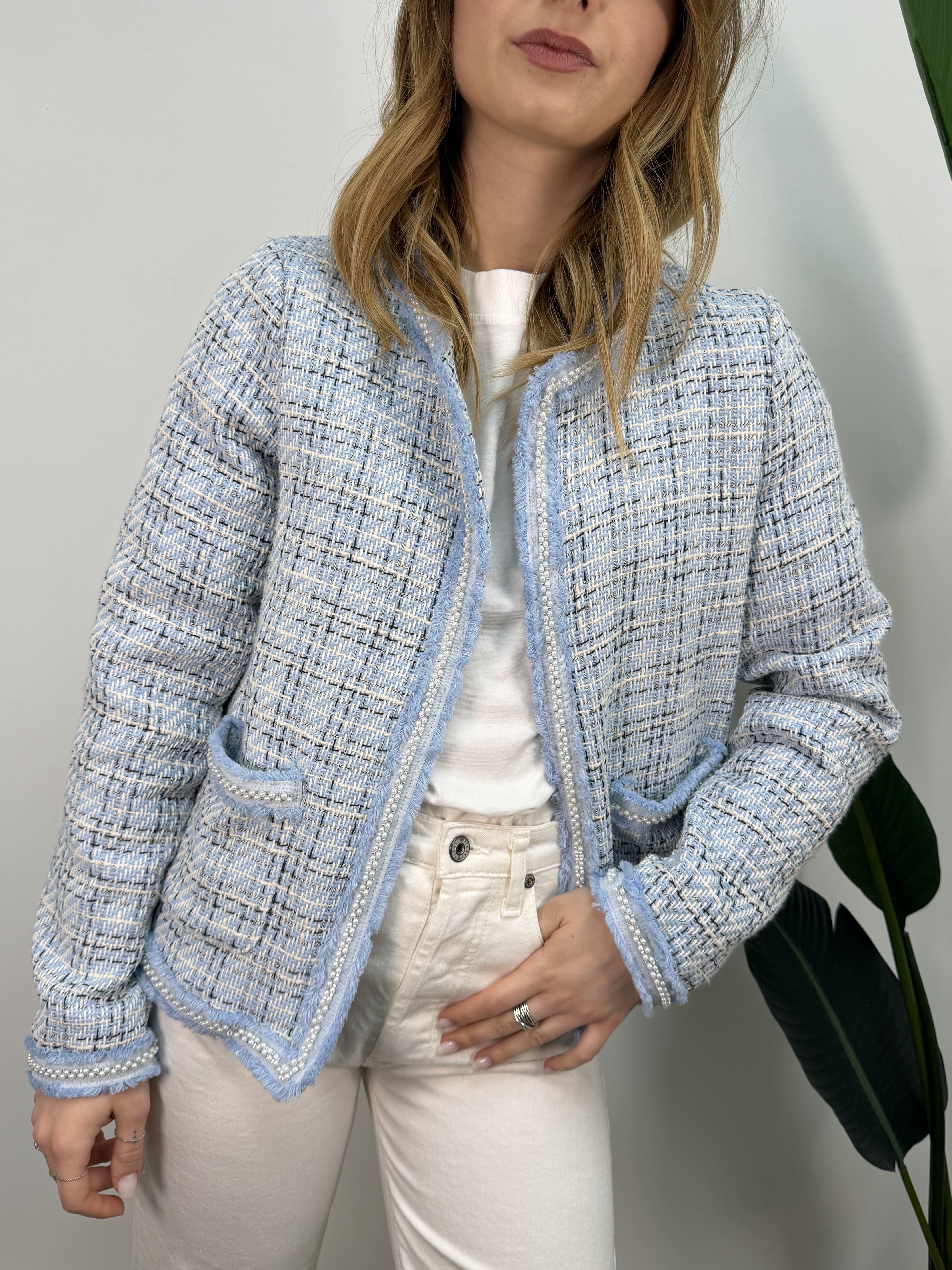 Giacca crop tessuto tweed con applicazione perline VICOLO