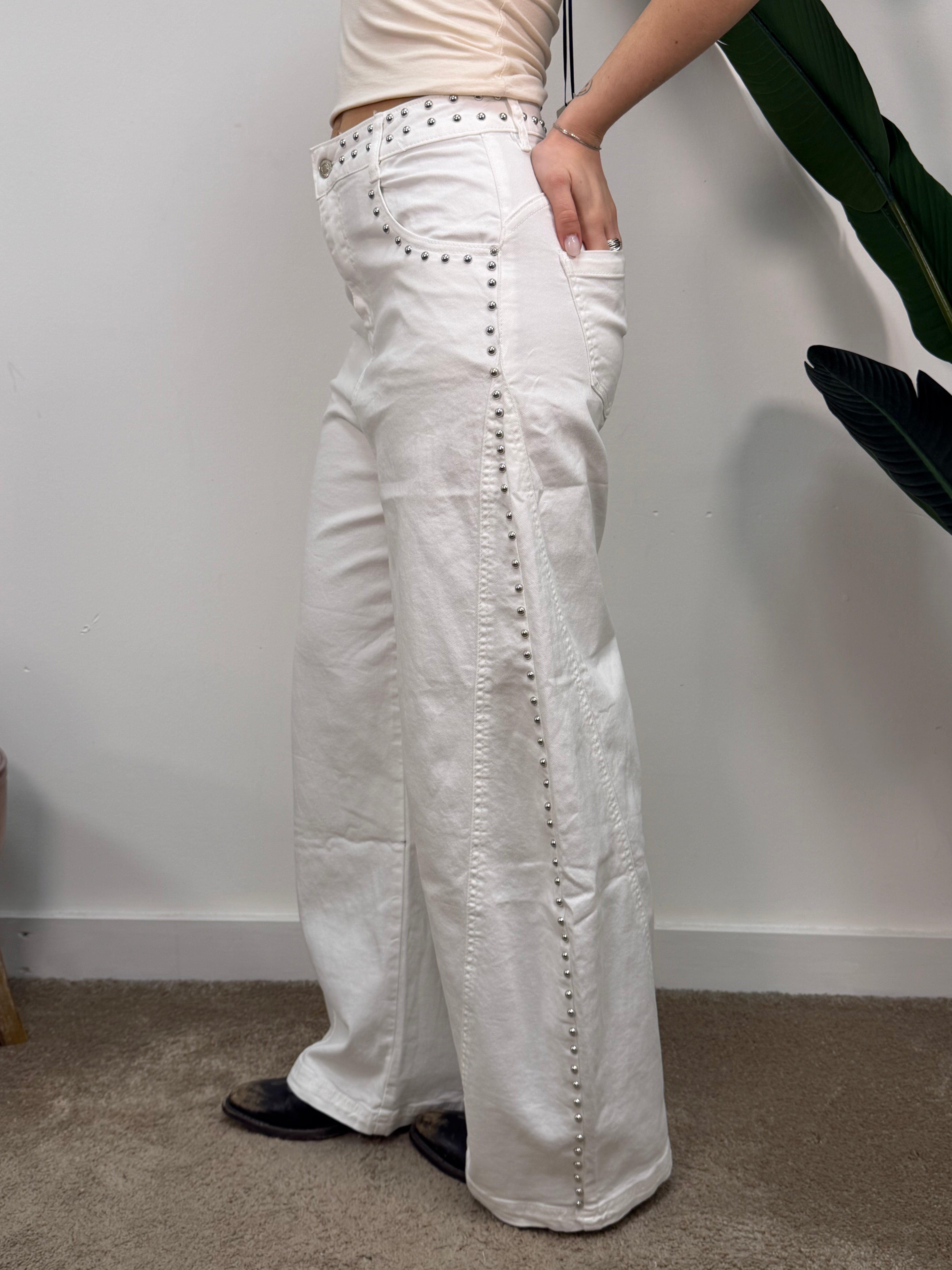 Jeans barrell con rivetti MyD