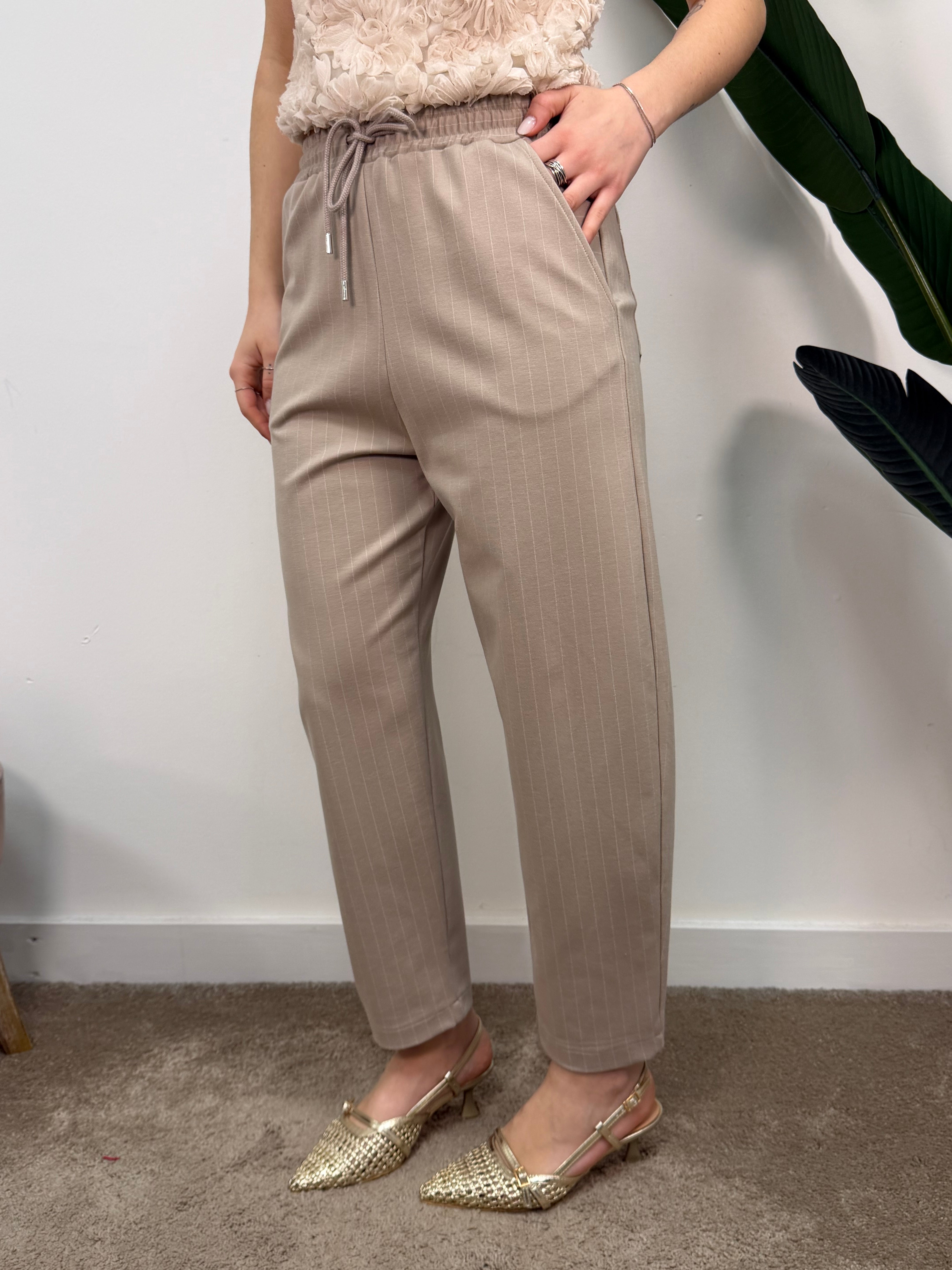 Pantaloni carrot in punto milano PLEASE