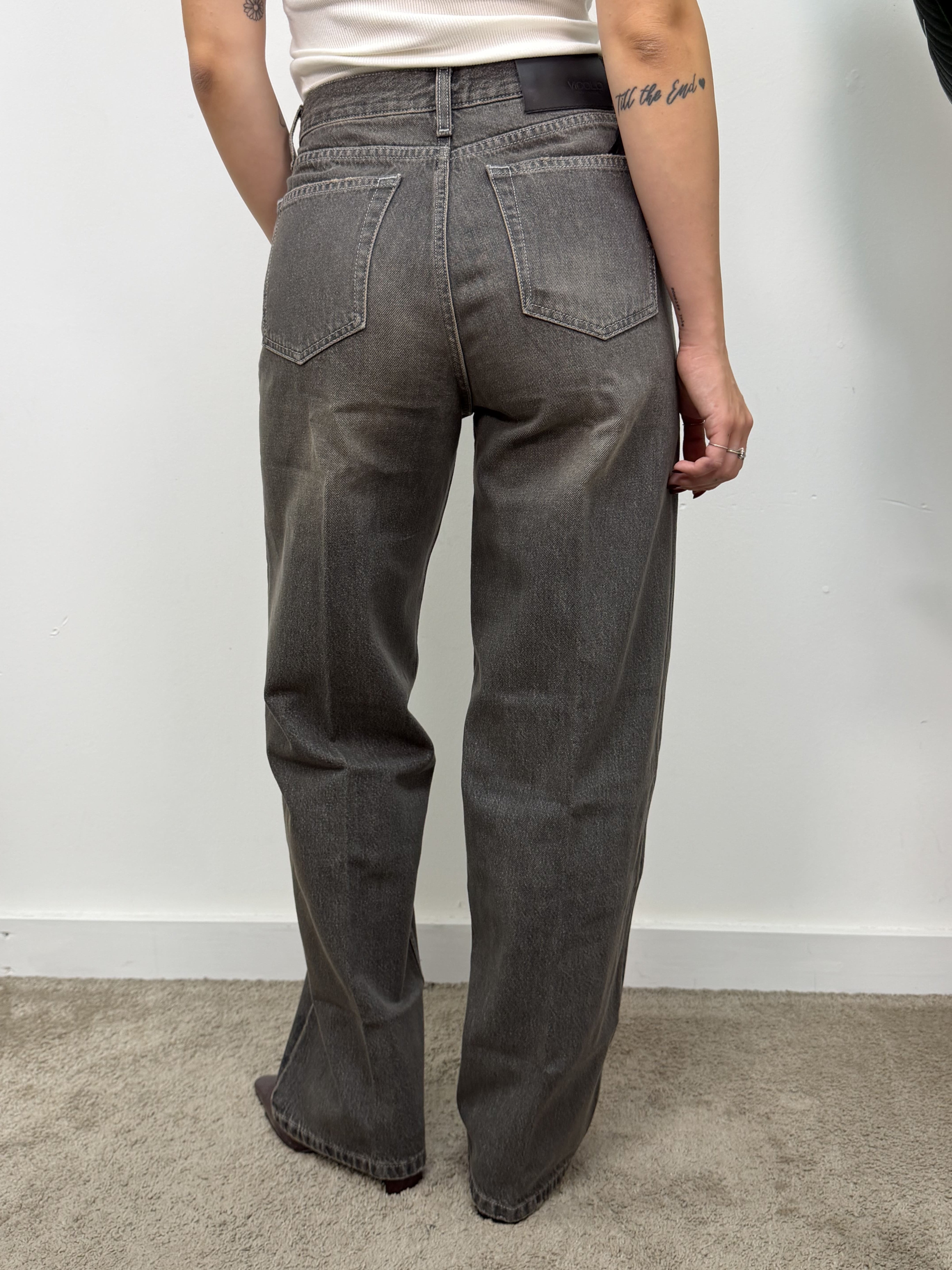 Jeans Xenobia grey gamba dritta VICOLO