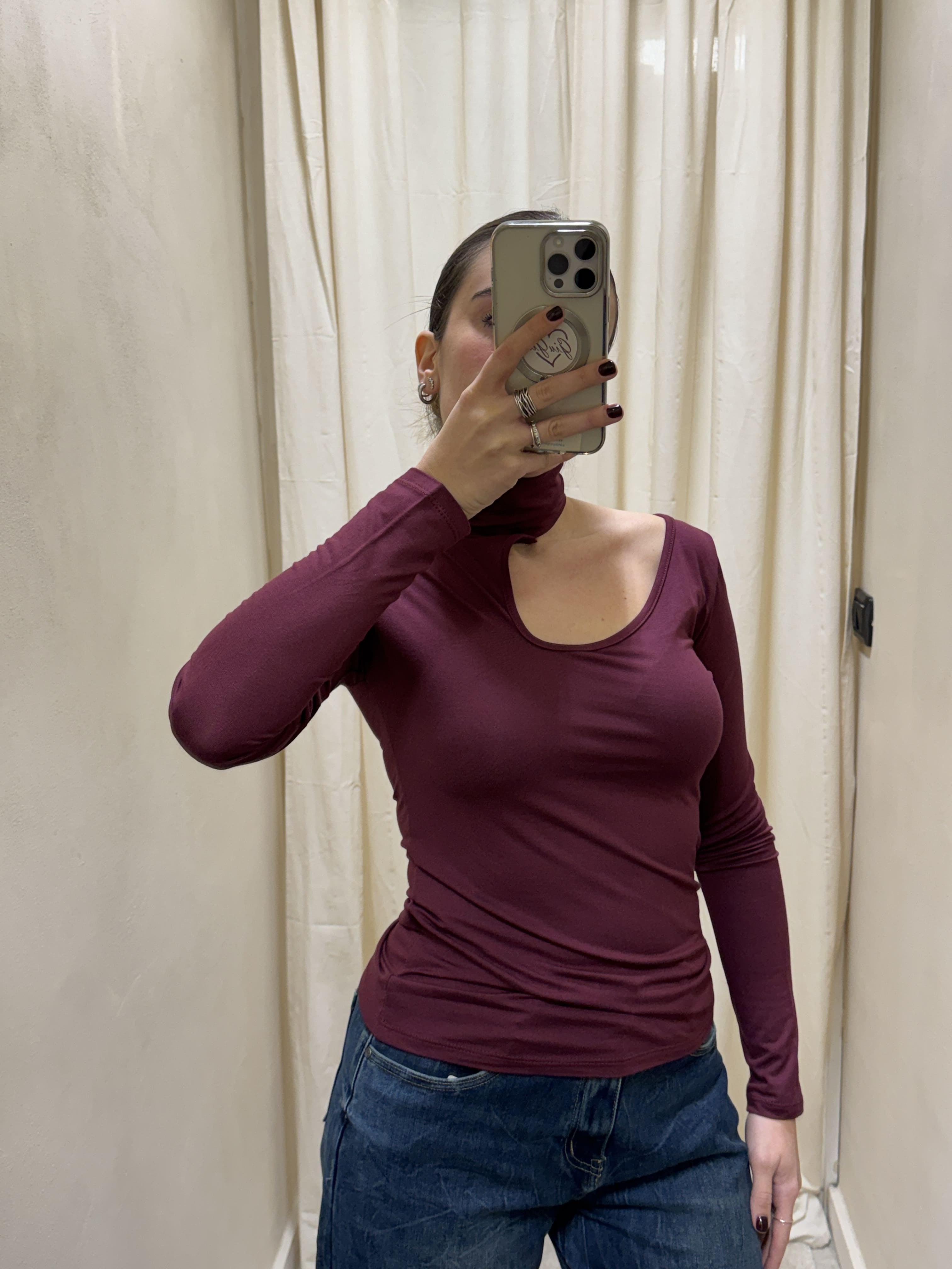 Maglia lupetto con cut-out MyD