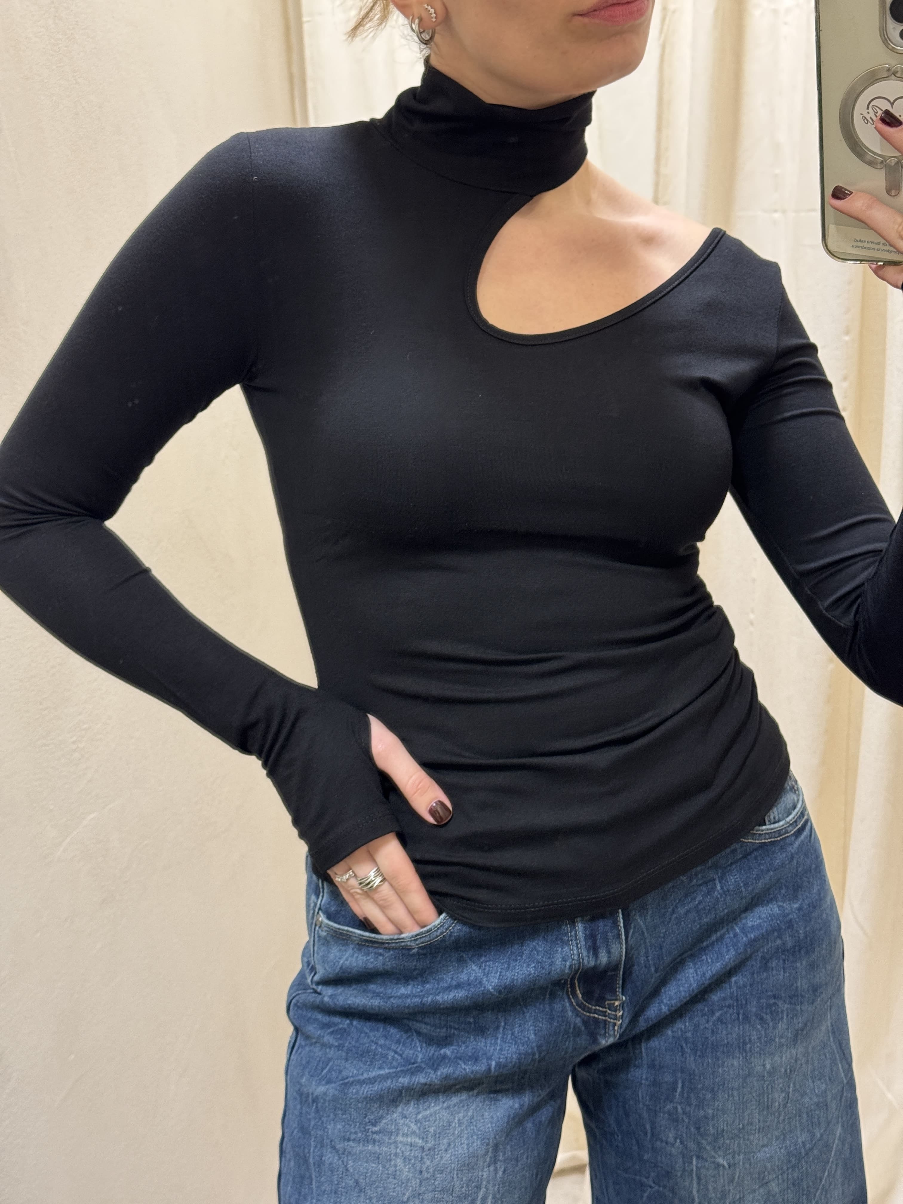 Maglia lupetto con cut-out MyD