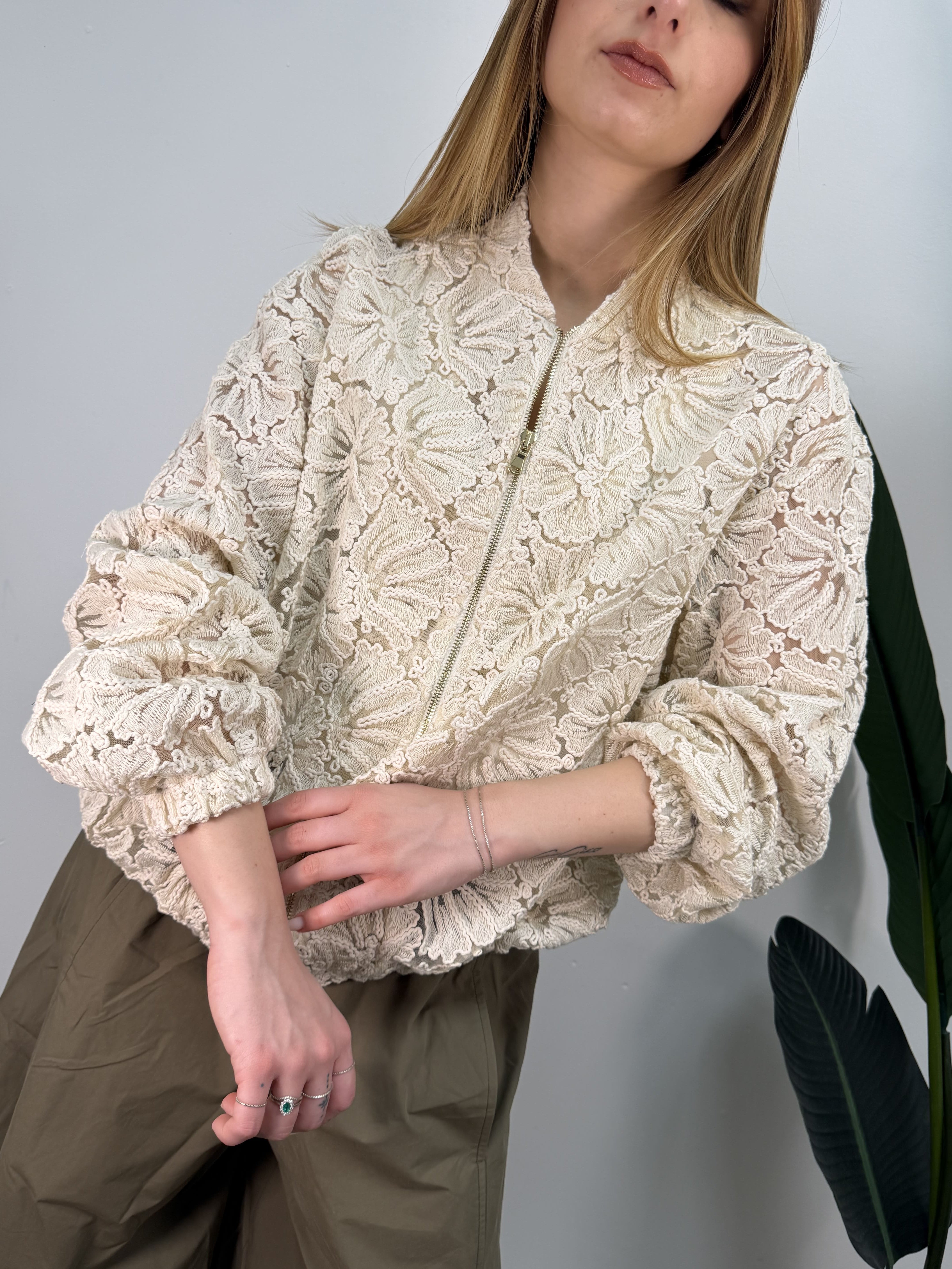 Bomber in pizzo macramè MyD