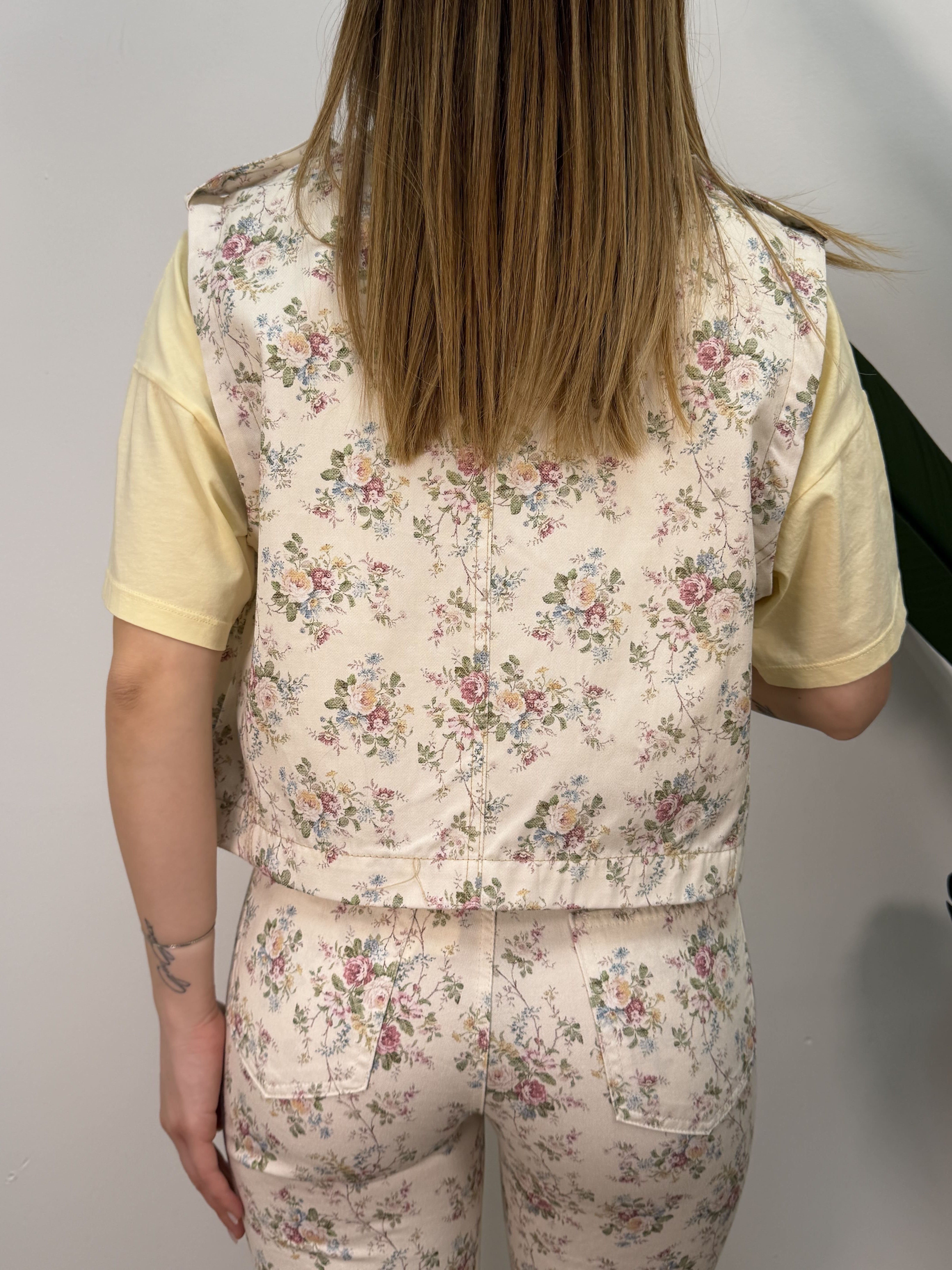 Gilet napoleonico in denim floreale Tensione In
