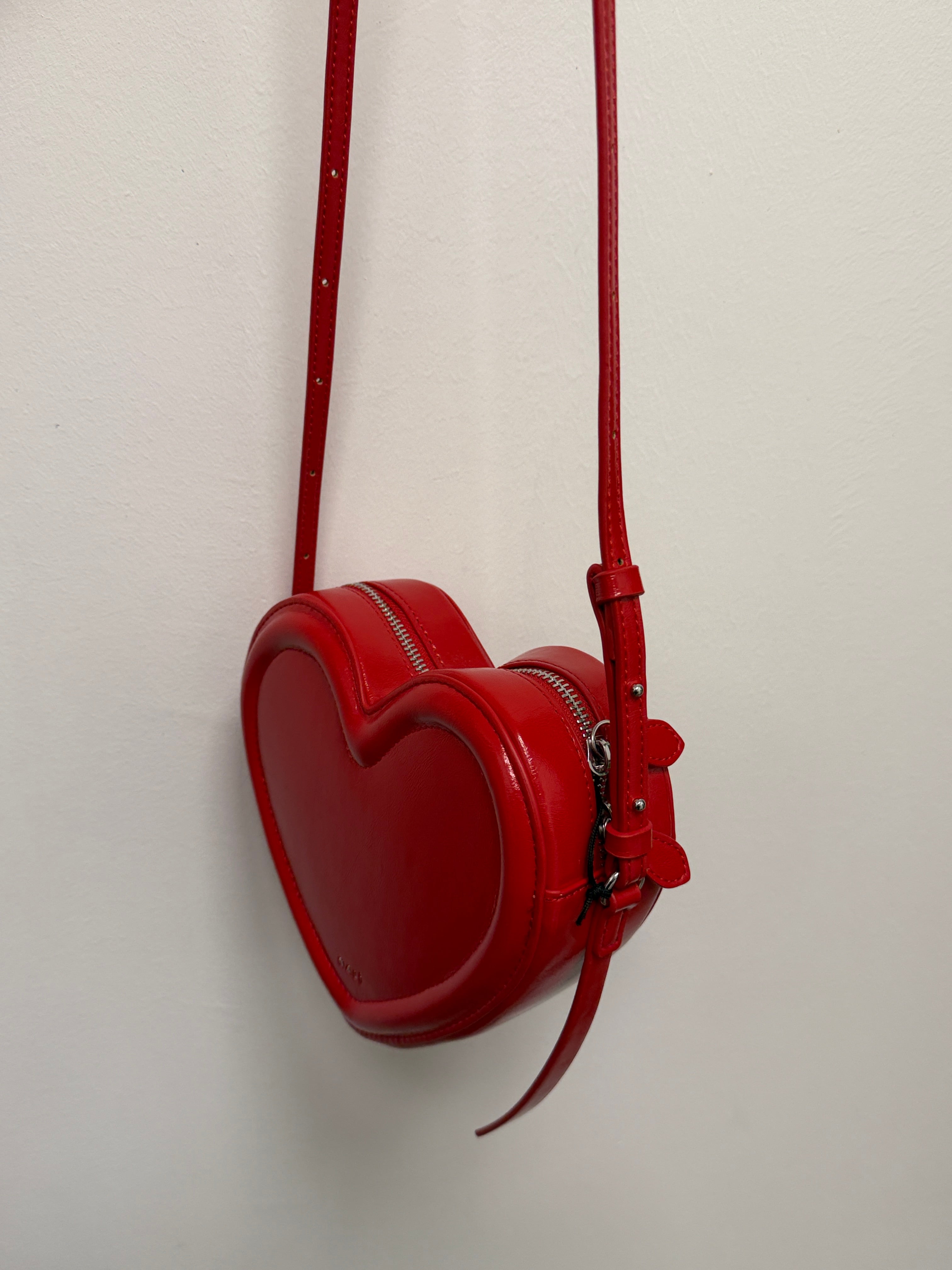 Borsa cuore rigida con tracolla Nalì