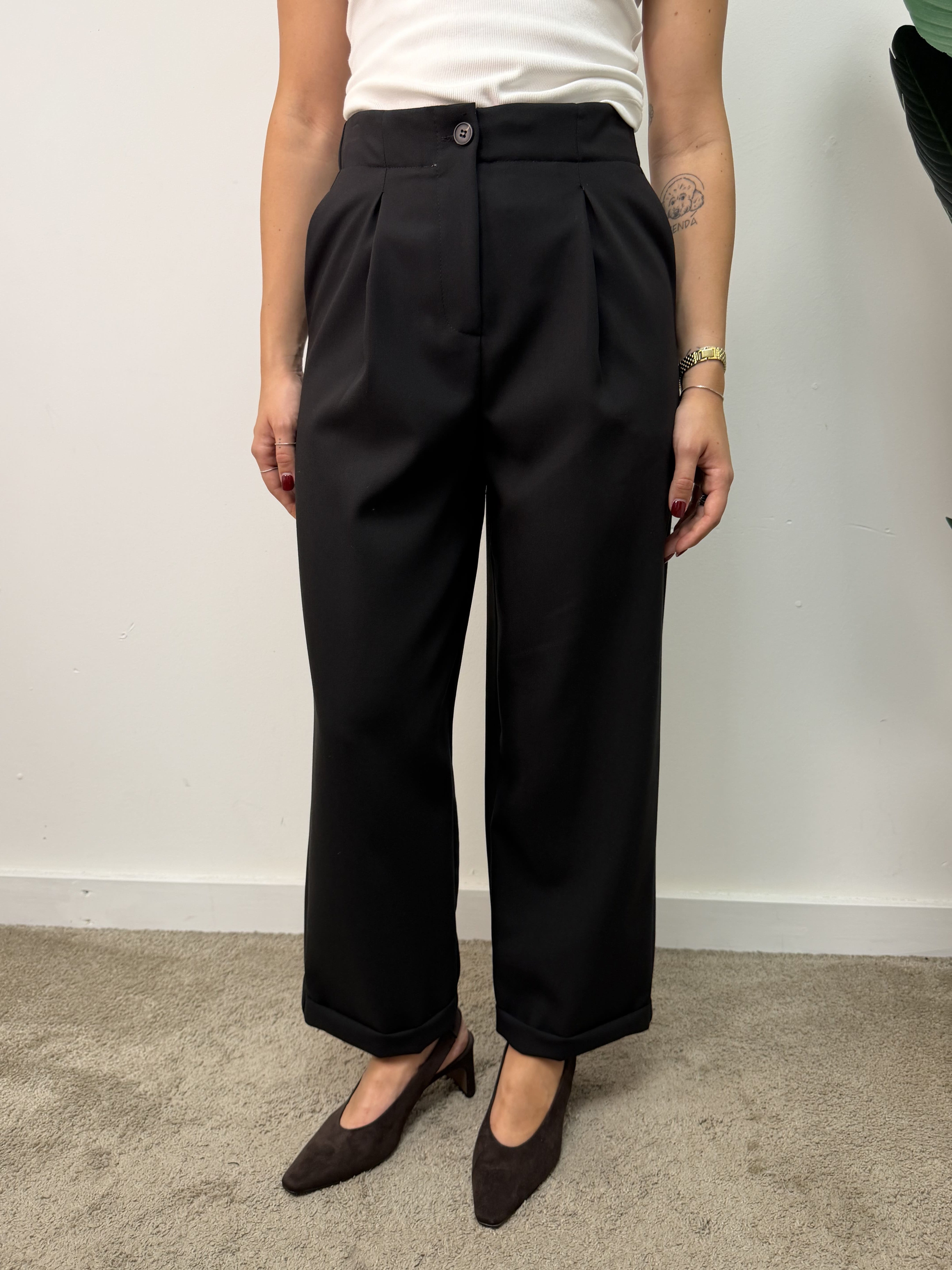 Pantalone dritto con pinces e risvolto Tensione In