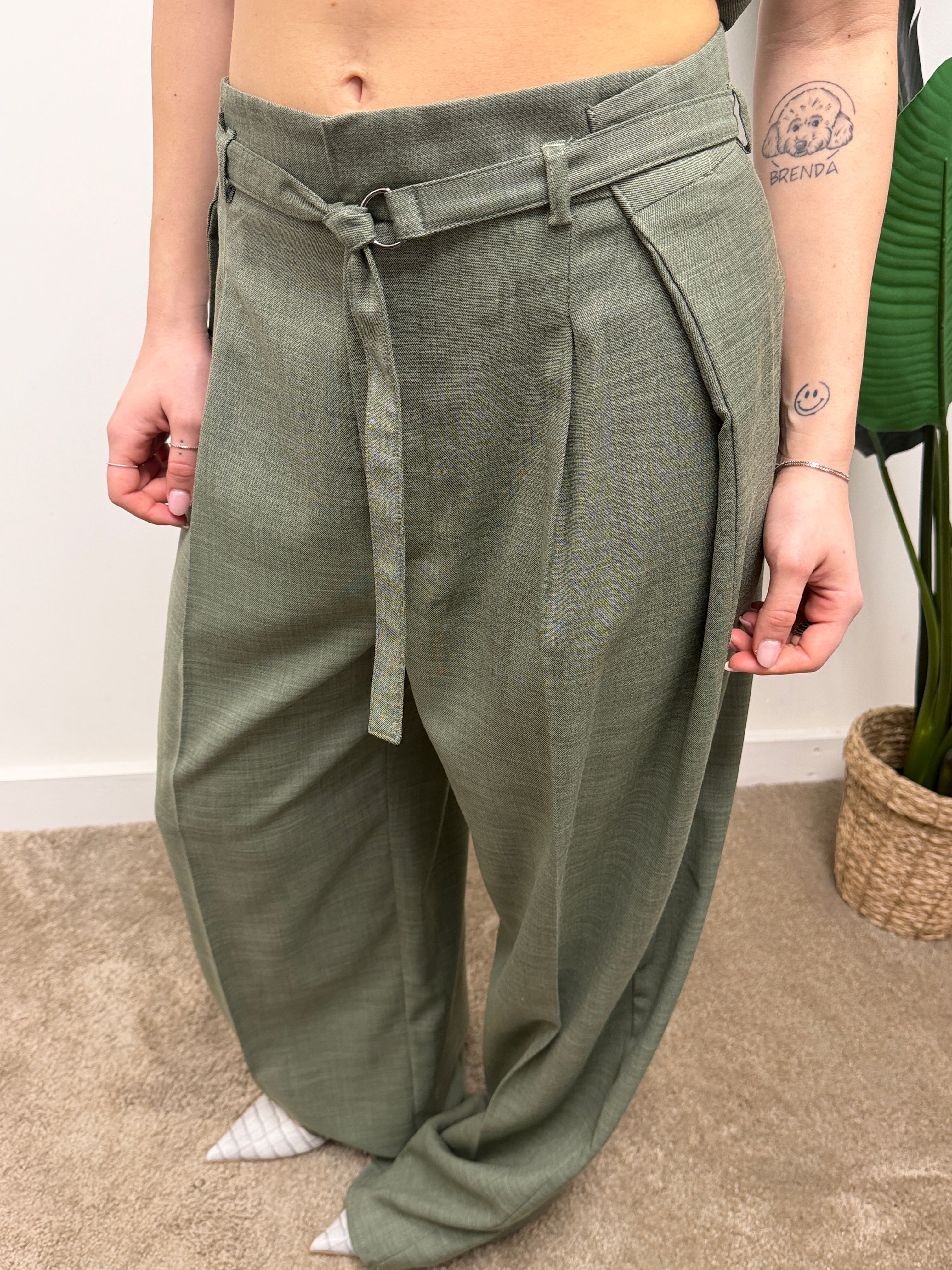 Pantalone palazzo con pinces VICOLO