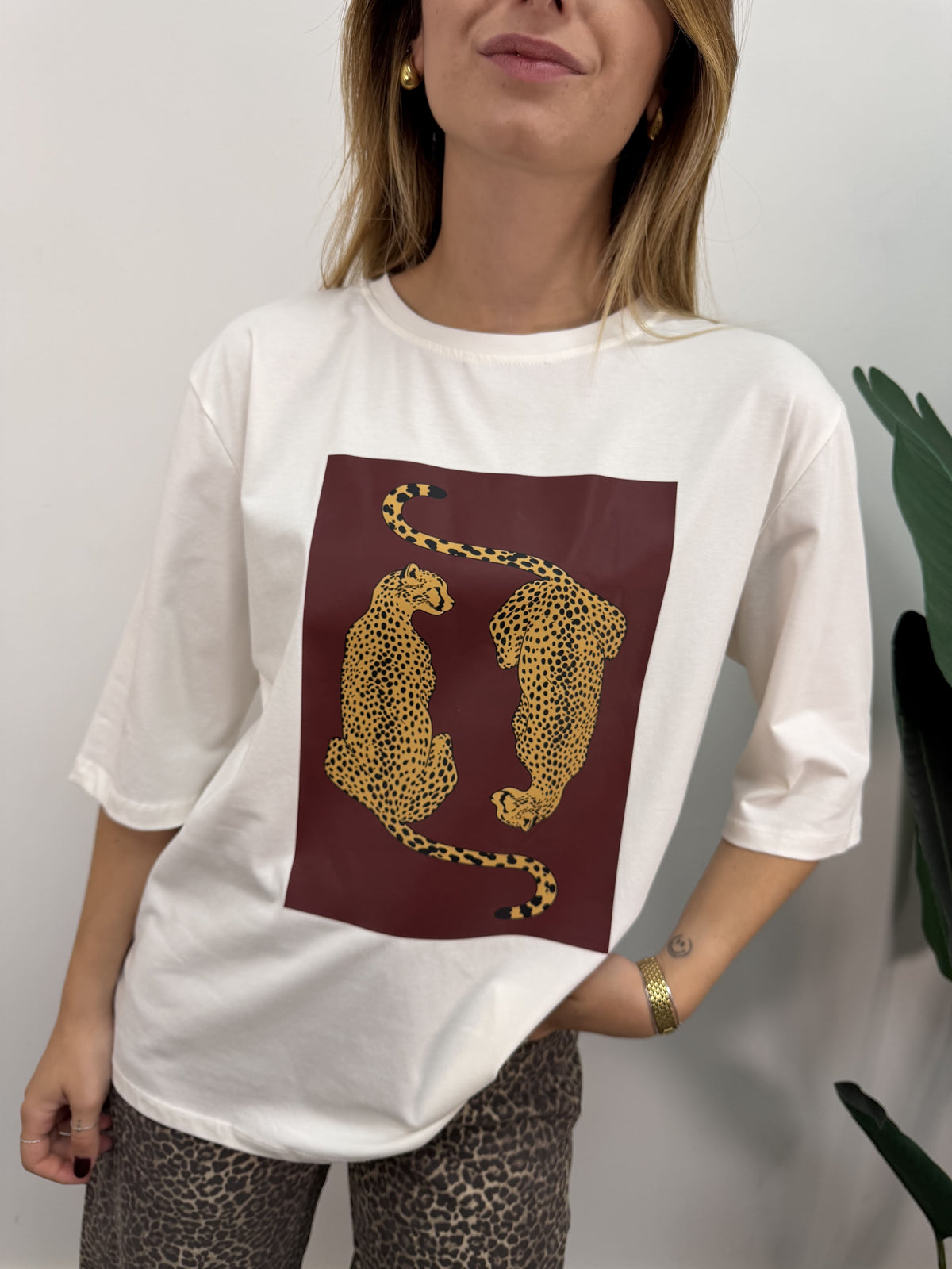 T-shirt over stampa tigri MyD
