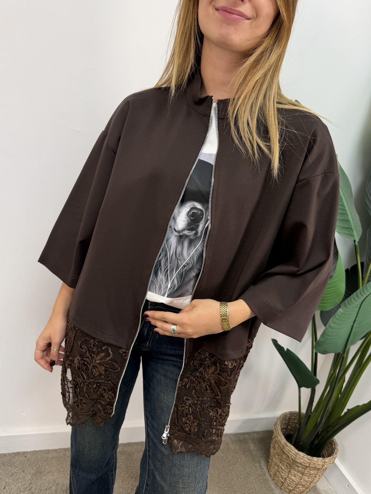 Giacca con zip e pizzo sul fondo MyD