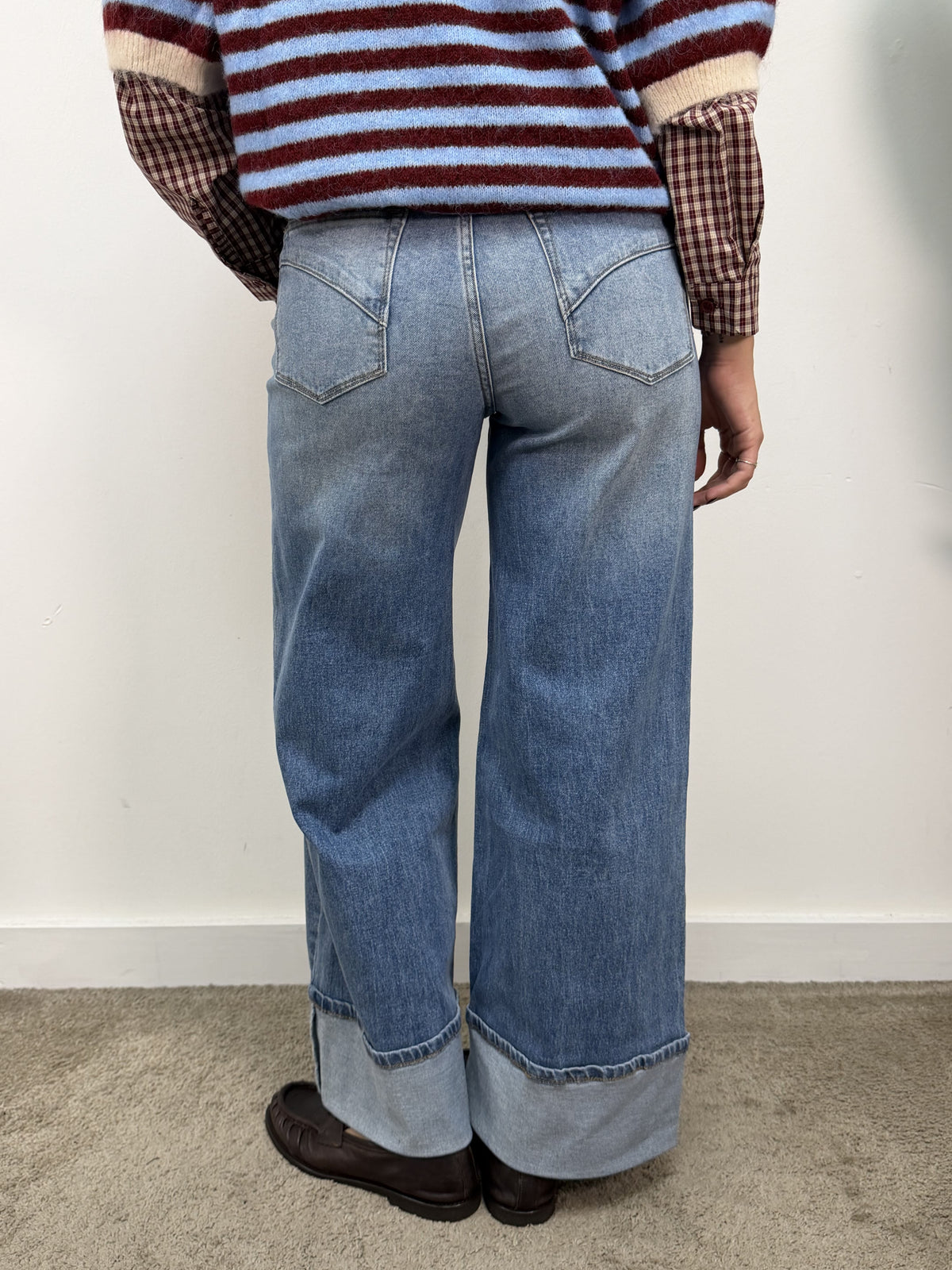 Jeans wide leg con maxi risvolto Amosa