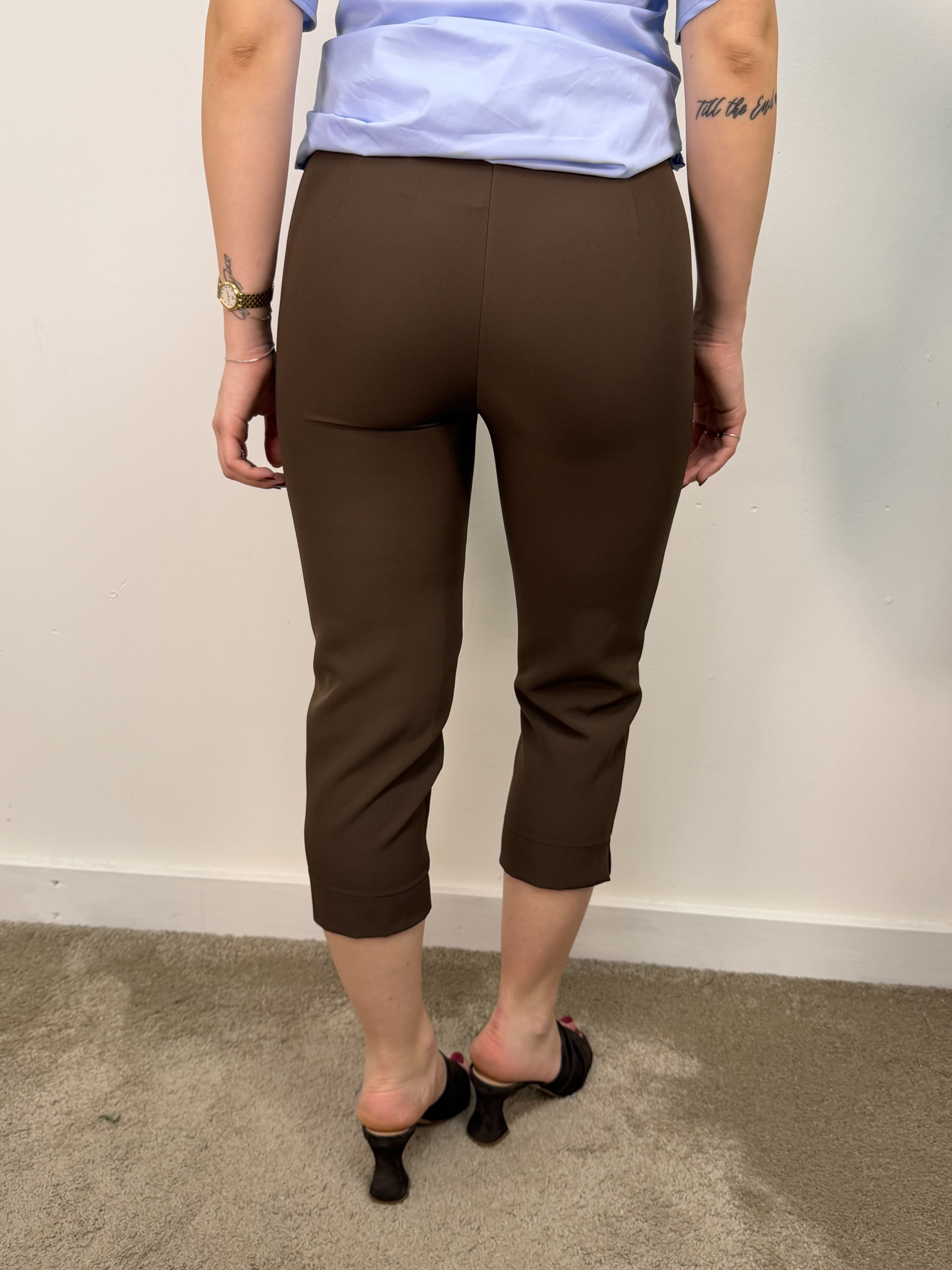 Pantalone capri con spacchetto VICOLO