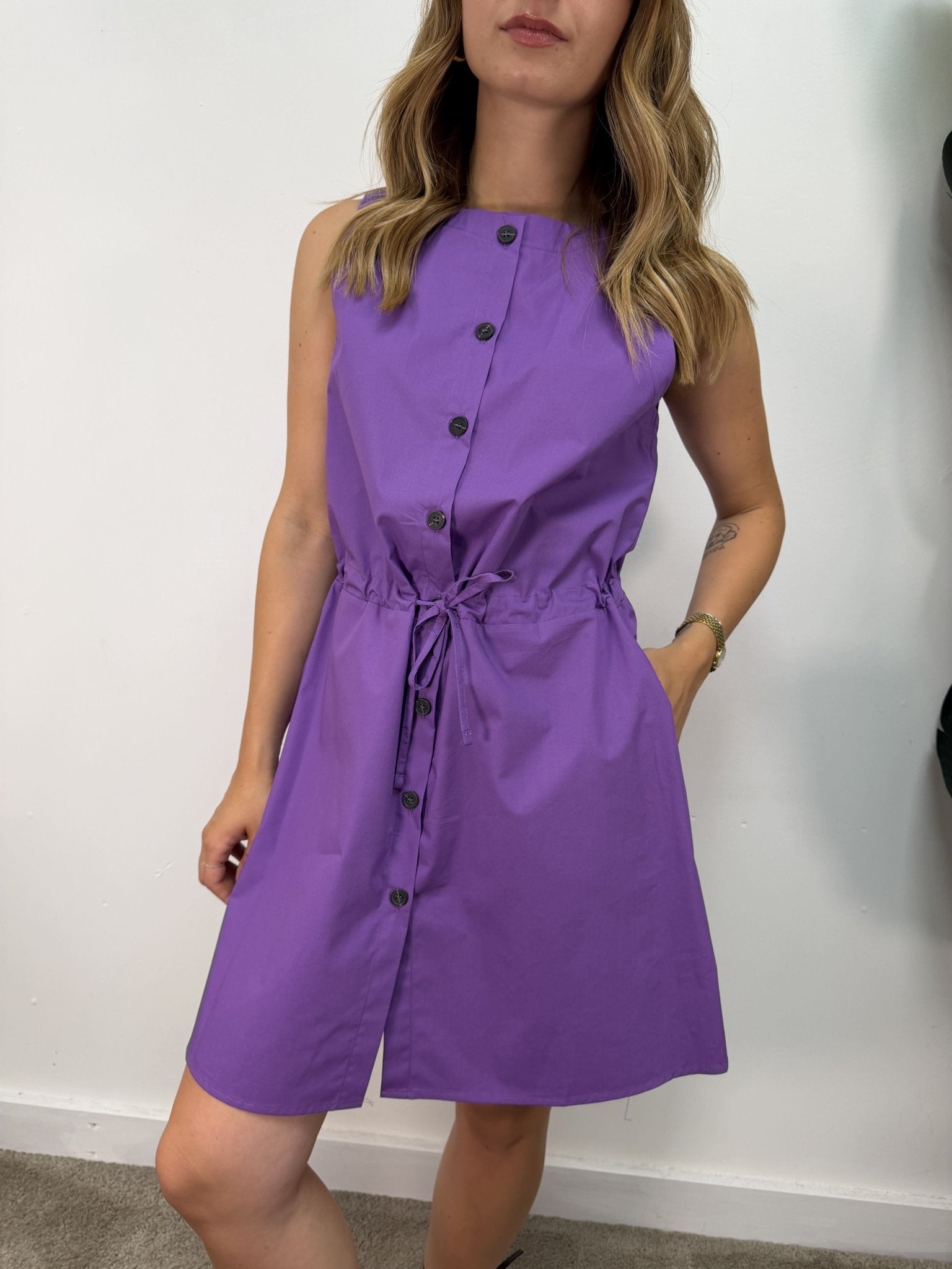 Abito corto bottoni e coulisse in vita Tensione In - GiuGiò | Shop online
