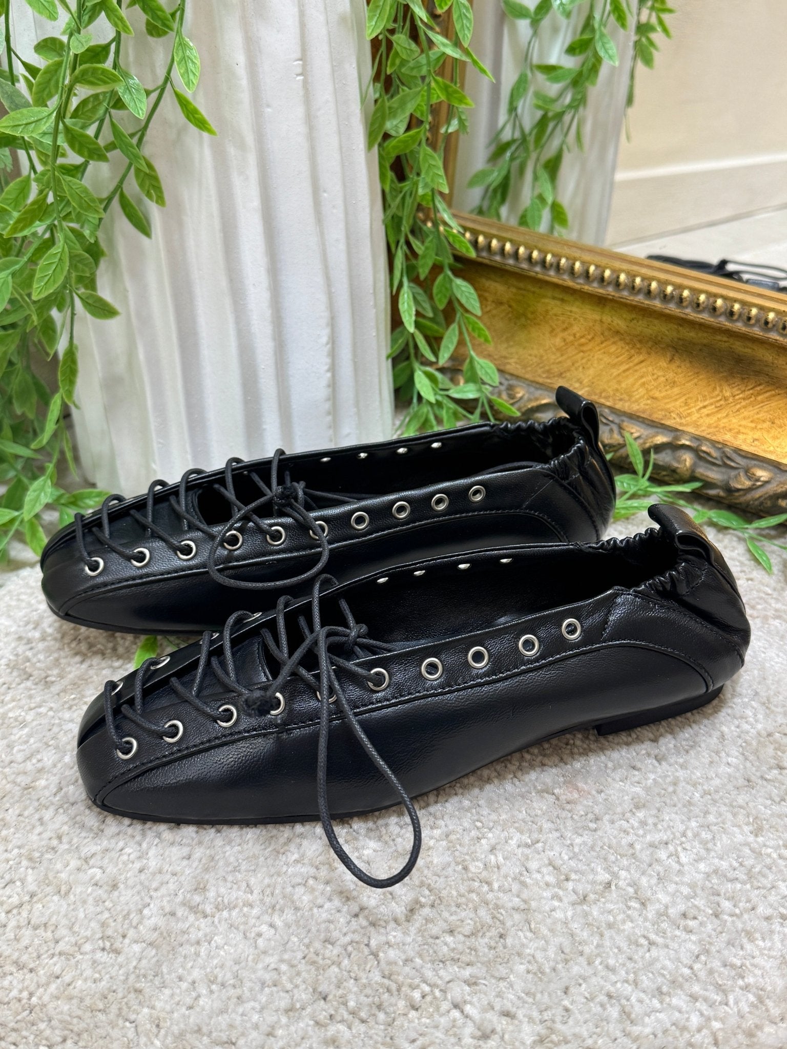 Ballerina in pelle lace up Divine Follie - GiuGiò | Shop online