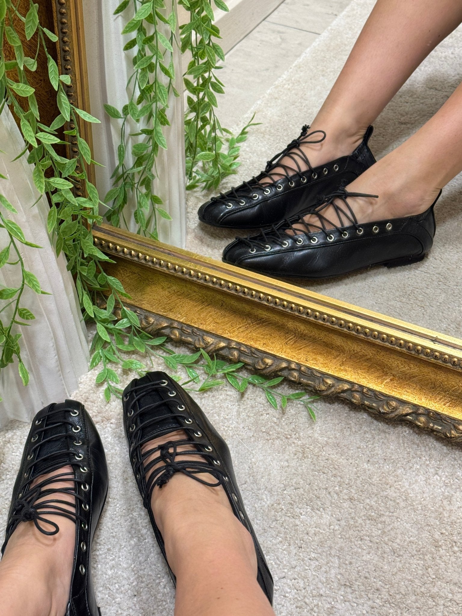 Ballerina in pelle lace up Divine Follie - GiuGiò | Shop online