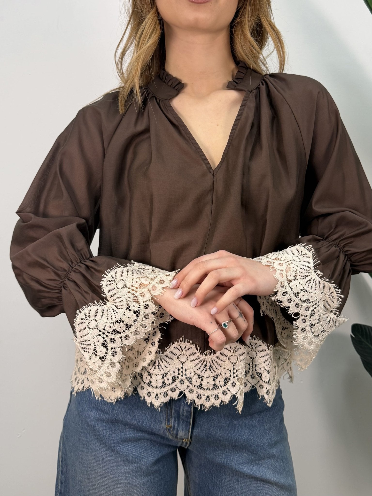 Blusa in lyocell scollo V con inserti pizzo Susy Mix - GiuGiò | Shop online