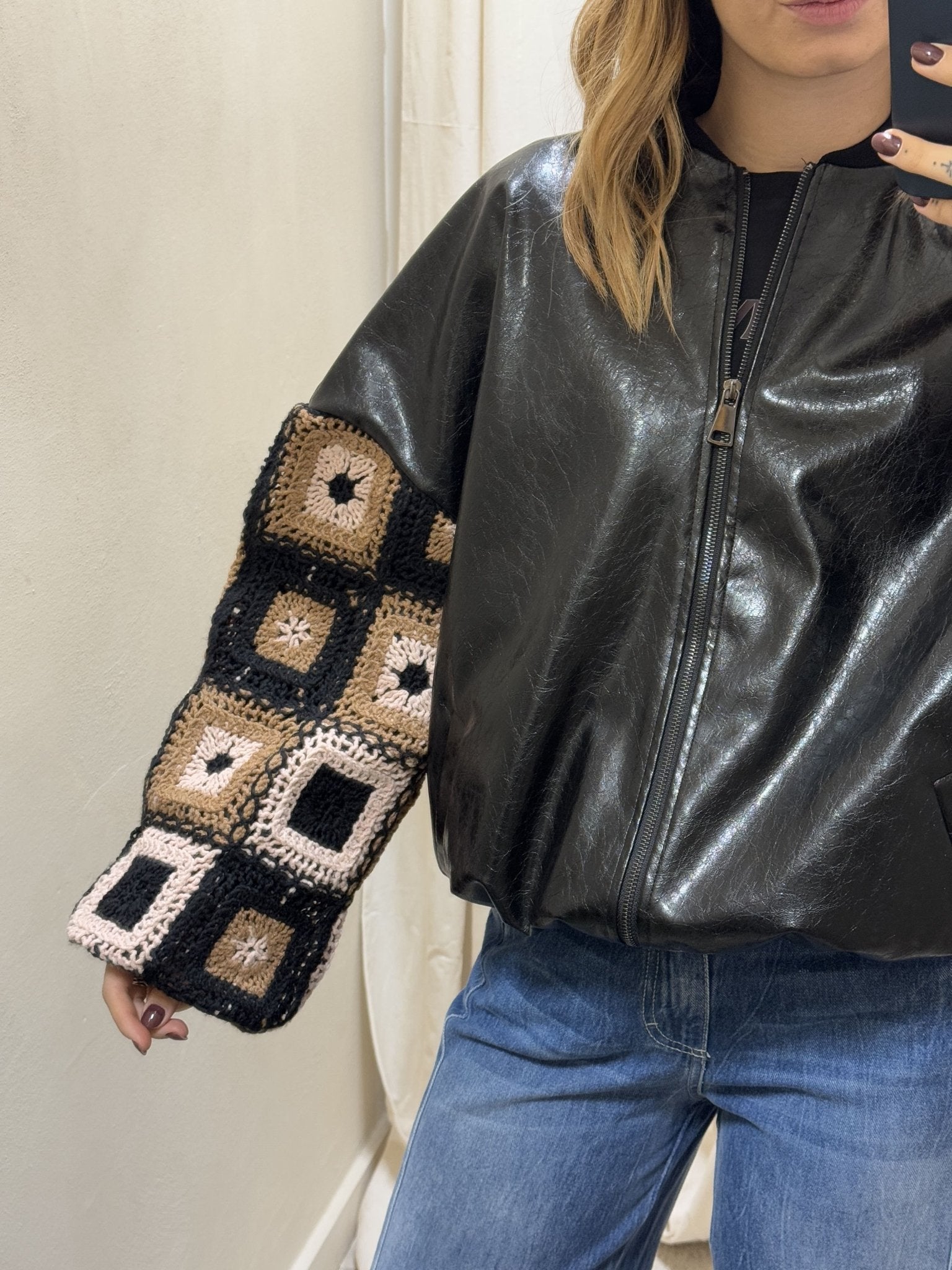 Bomber effetto vinile con maniche in crochet Susy Mix - GiuGiò | Shop online
