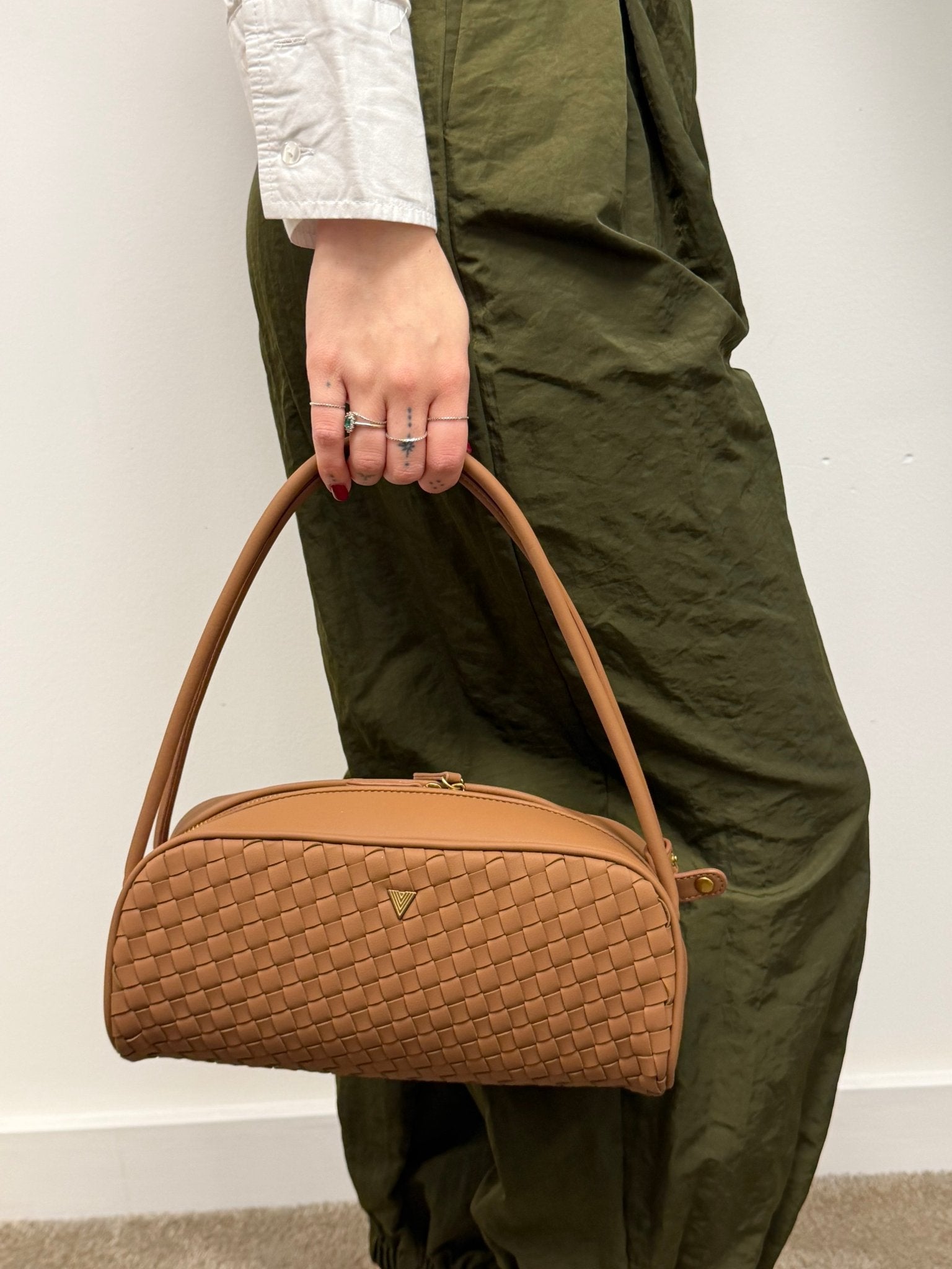 Borsa Hicari intrecciata in ecopelle VICOLO - GiuGiò | Shop online