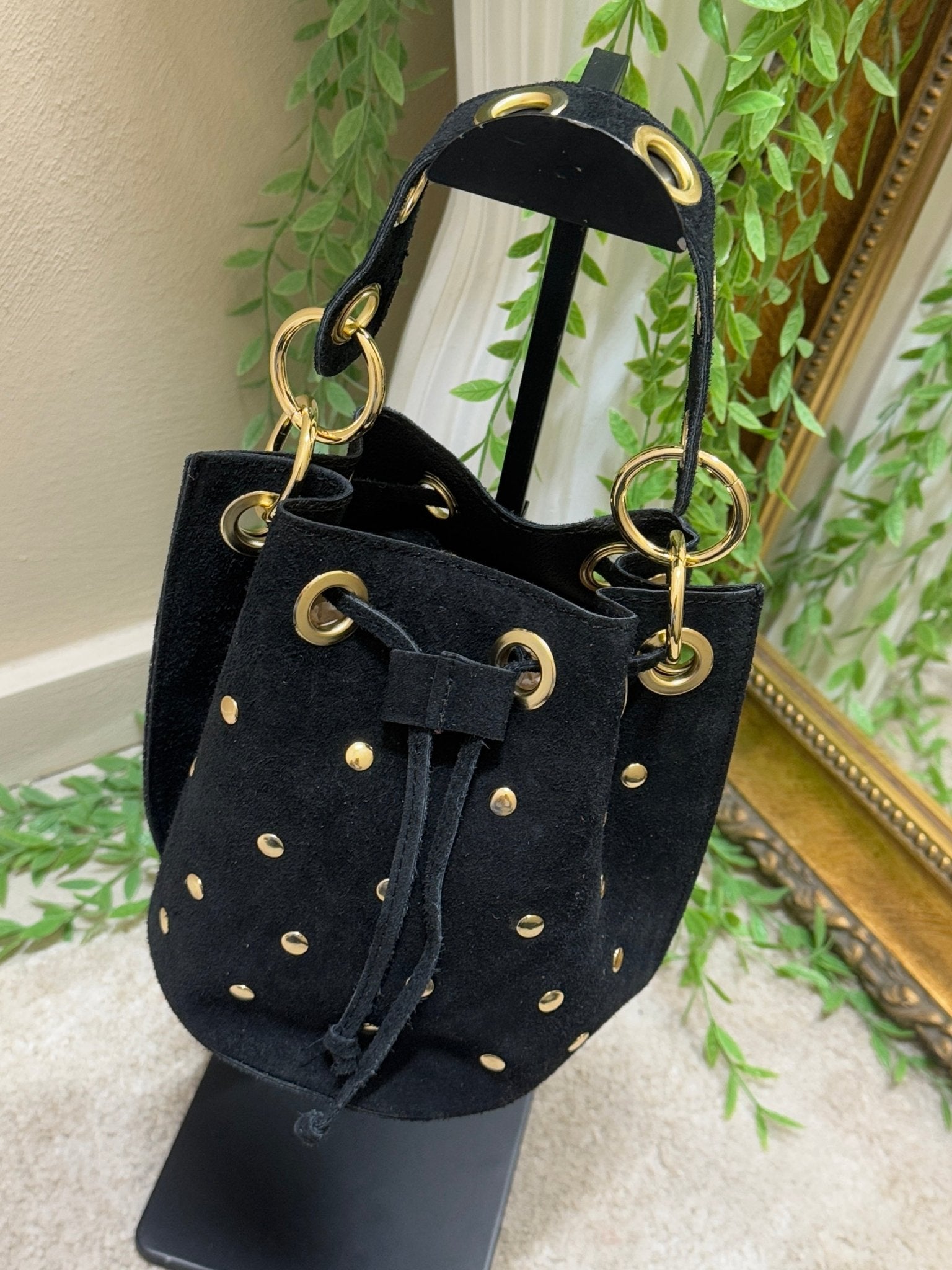 Bucket bag in pelle con borchie GiuGió - GiuGiò | Shop online