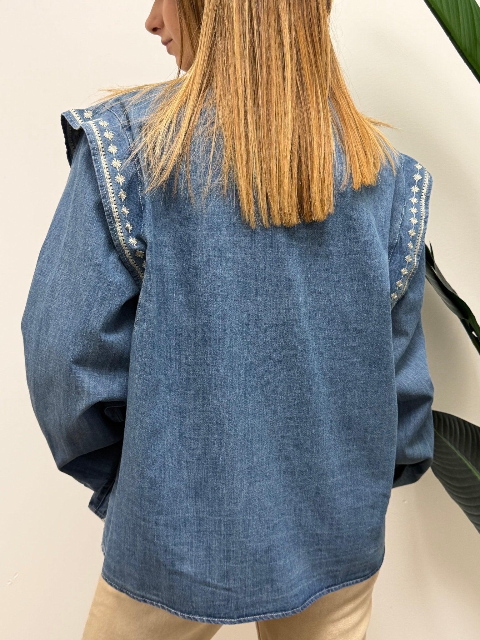 Camicia jeans con ricami Tensione In - GiuGiò | Shop online