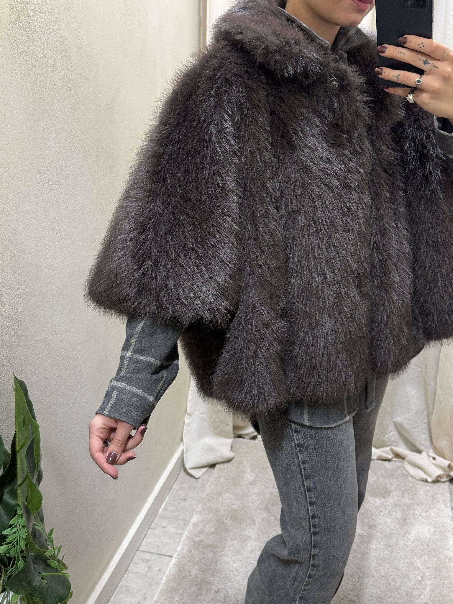 Cappa in eco pelliccia pelo lungo Please - GiuGiò | Shop online