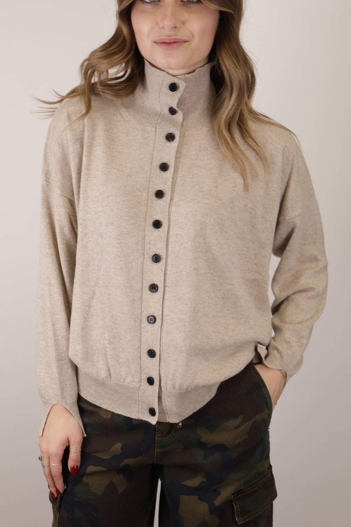 Cardigan collo cratere con bottoni Vicolo - GiuGiò | Shop online