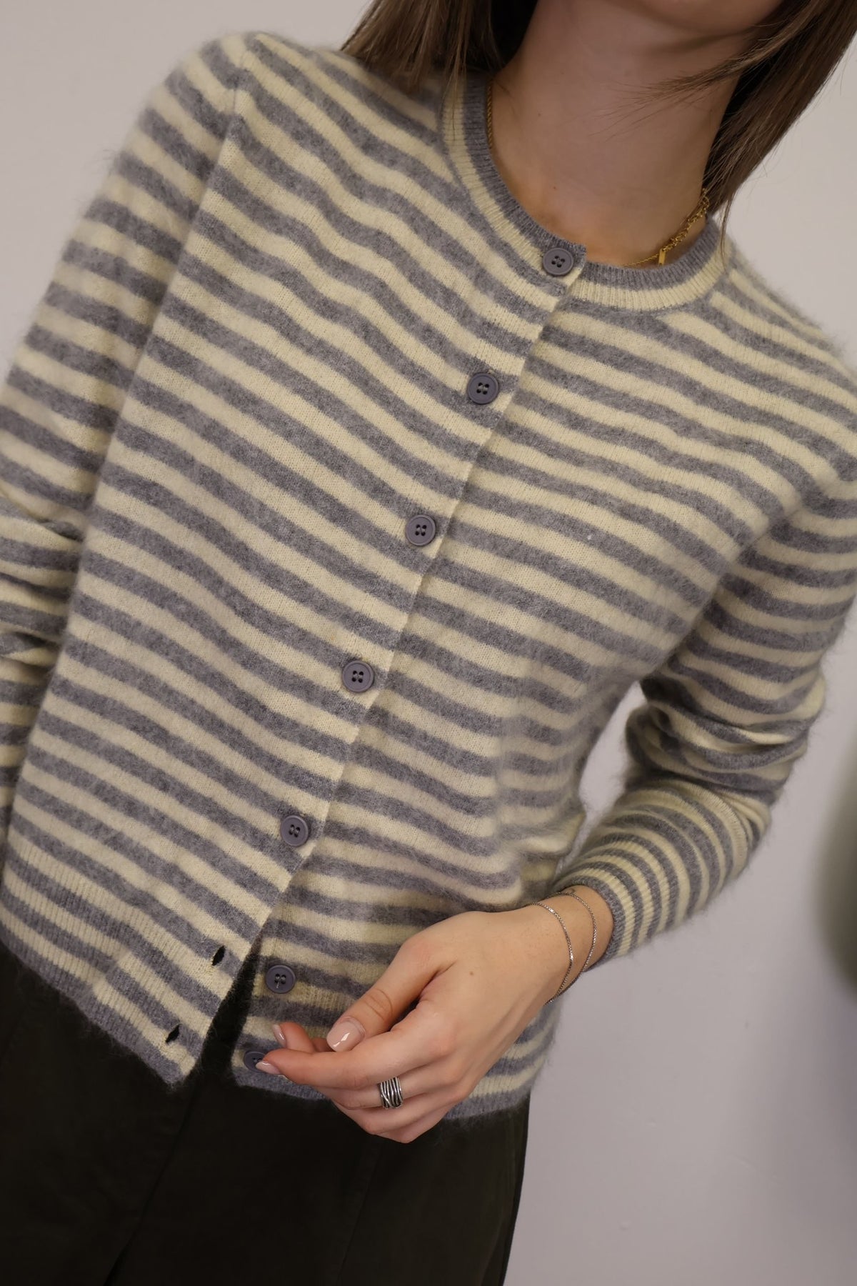Cardigan girocollo a righe grigio Tensione In - GiuGiò | Shop online