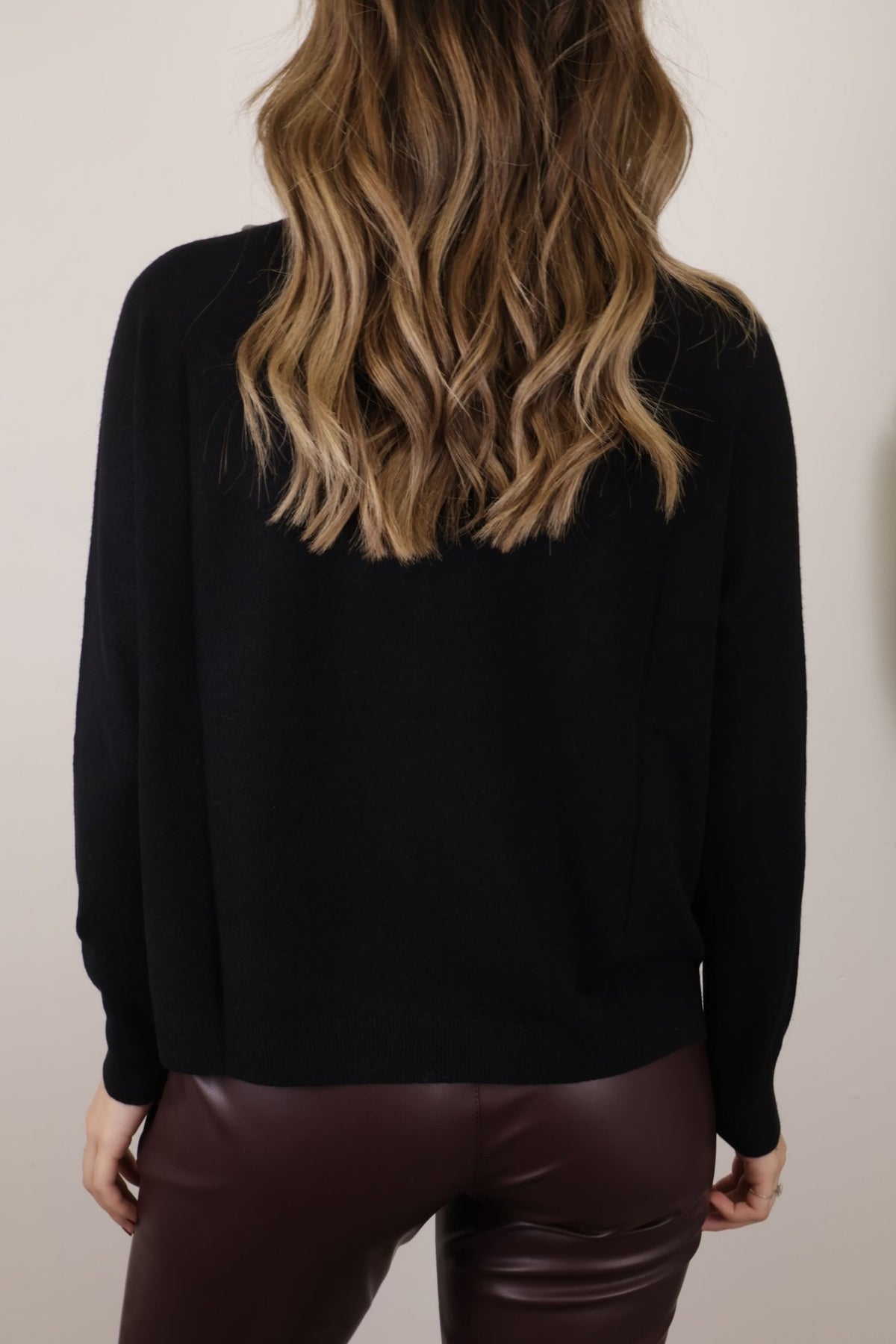 Cardigan girocollo con bottoni MyD - GiuGiò | Shop online