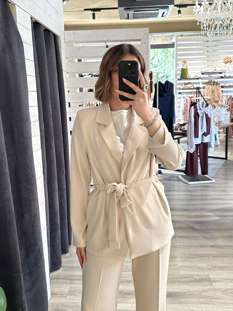 Completo fluido giacca con cintura e pantalone Susy Mix - GiuGiò | Shop online