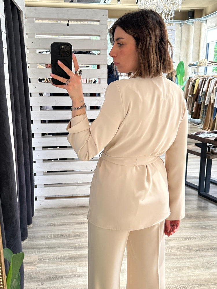 Completo fluido giacca con cintura e pantalone Susy Mix - GiuGiò | Shop online
