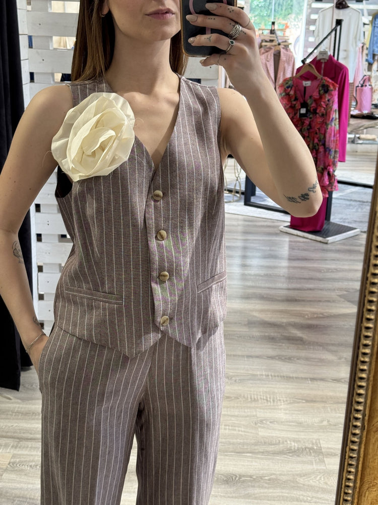 Completo gessato gilet+pantalone con spilla Susy Mix - GiuGiò | Shop online