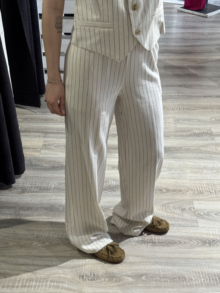 Completo gessato gilet+pantalone con spilla Susy Mix - GiuGiò | Shop online